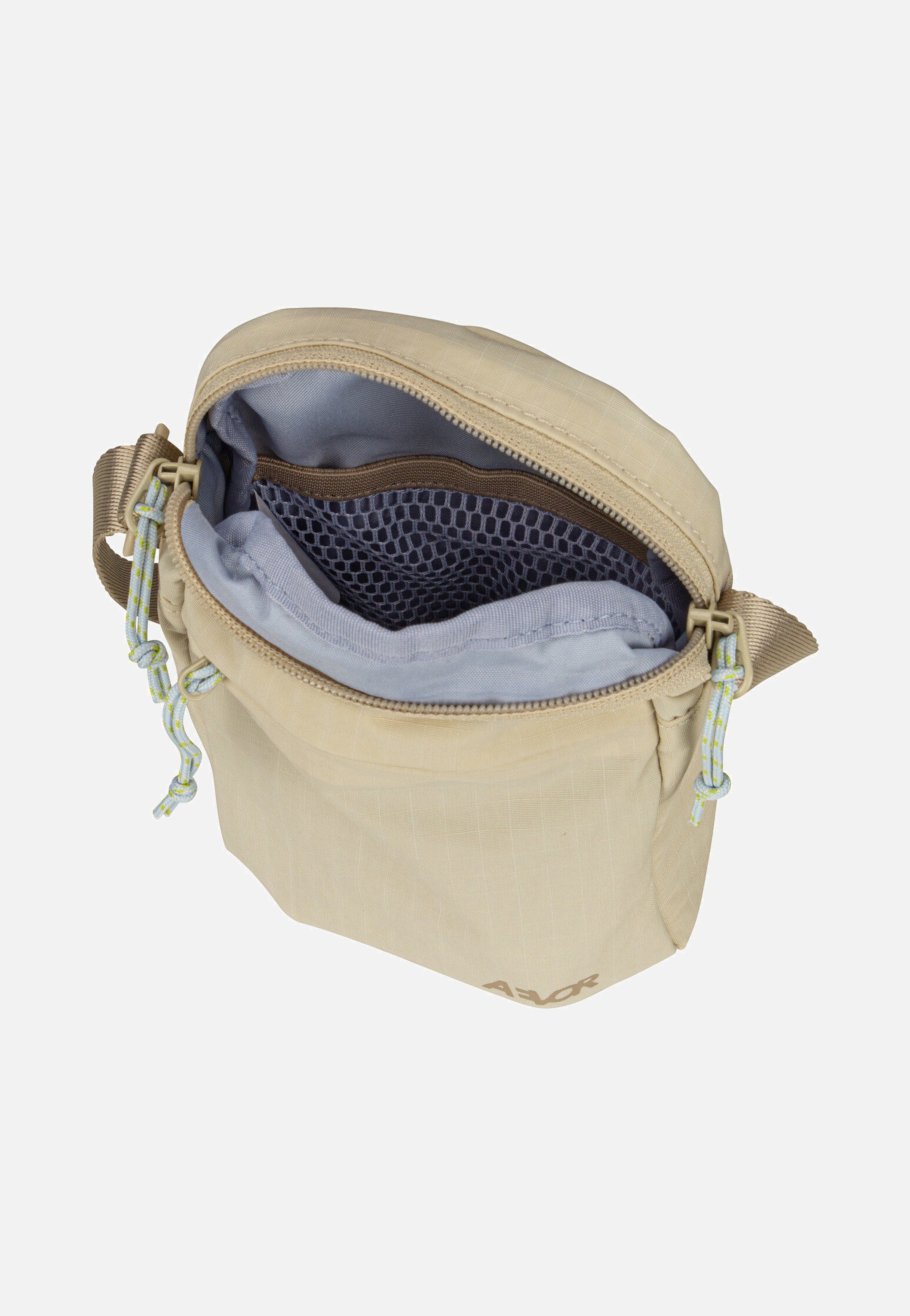 AEVOR Easy Ride Pouch Off-White Umhängetasche