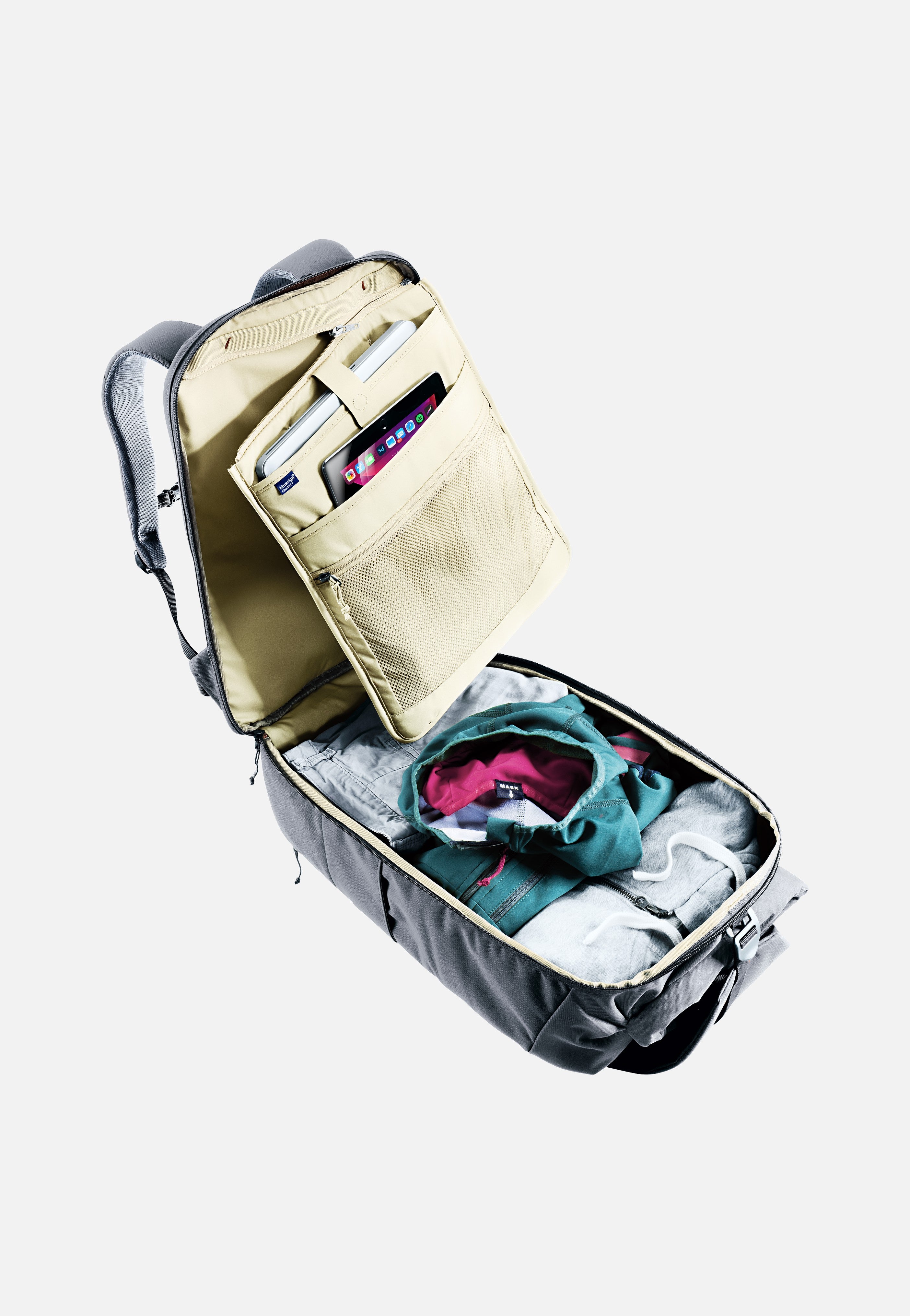 Deuter Utilion 30 Black Travel Rucksack
