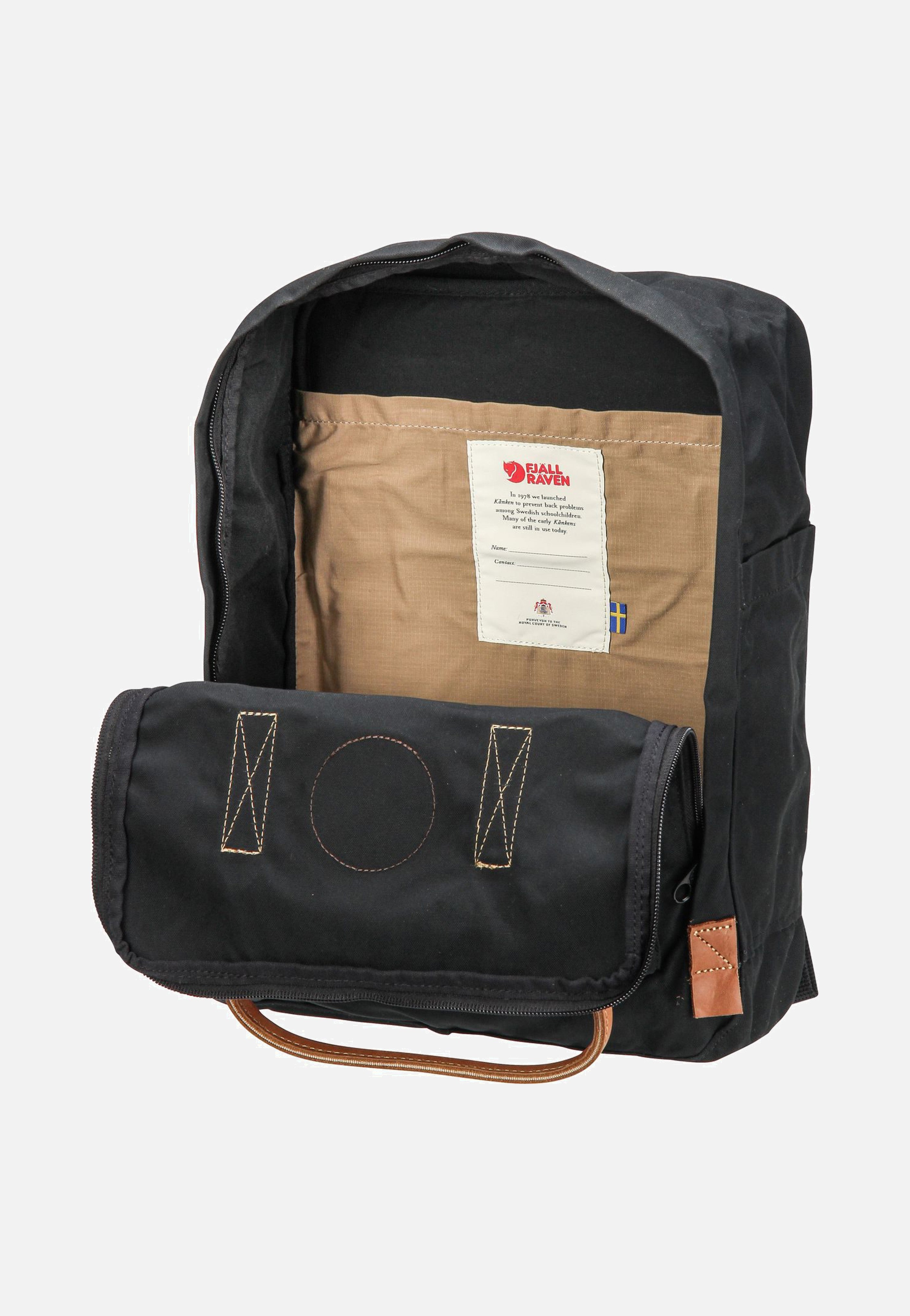 Fjällräven Kanken No.2 Black Rucksack