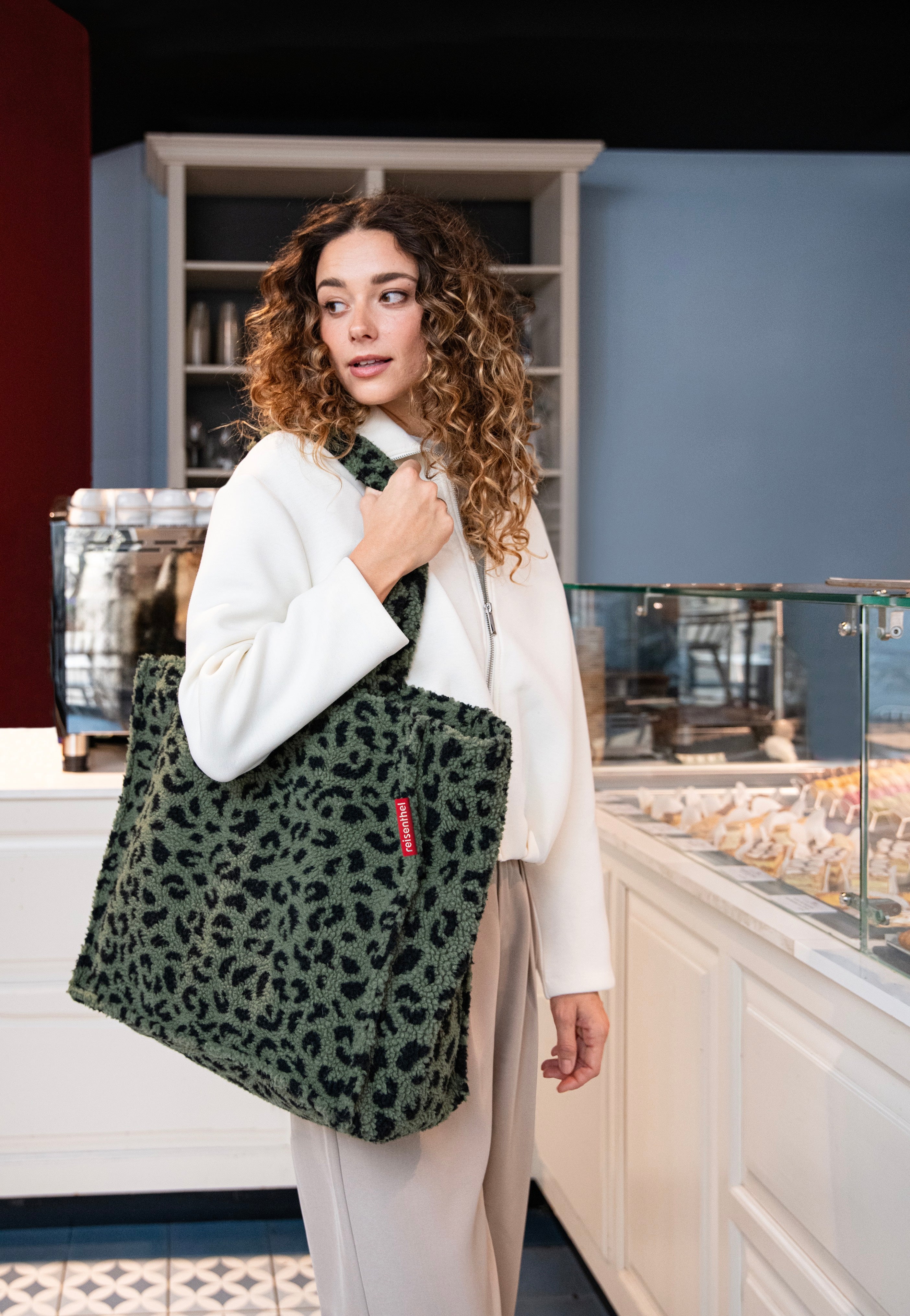 reisenthel Softshopper Teddy Leo Olive Shopper