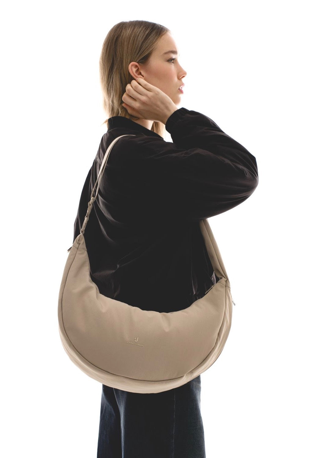 Johnny Urban Lou Large Beige Umhängetasche