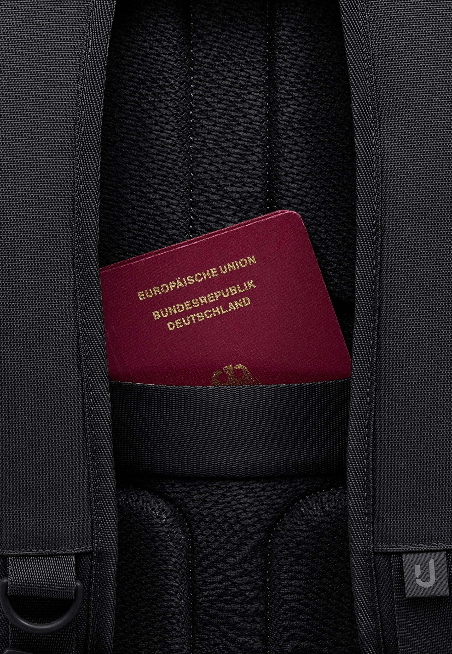 Johnny Urban Finn Large Black Rucksack
