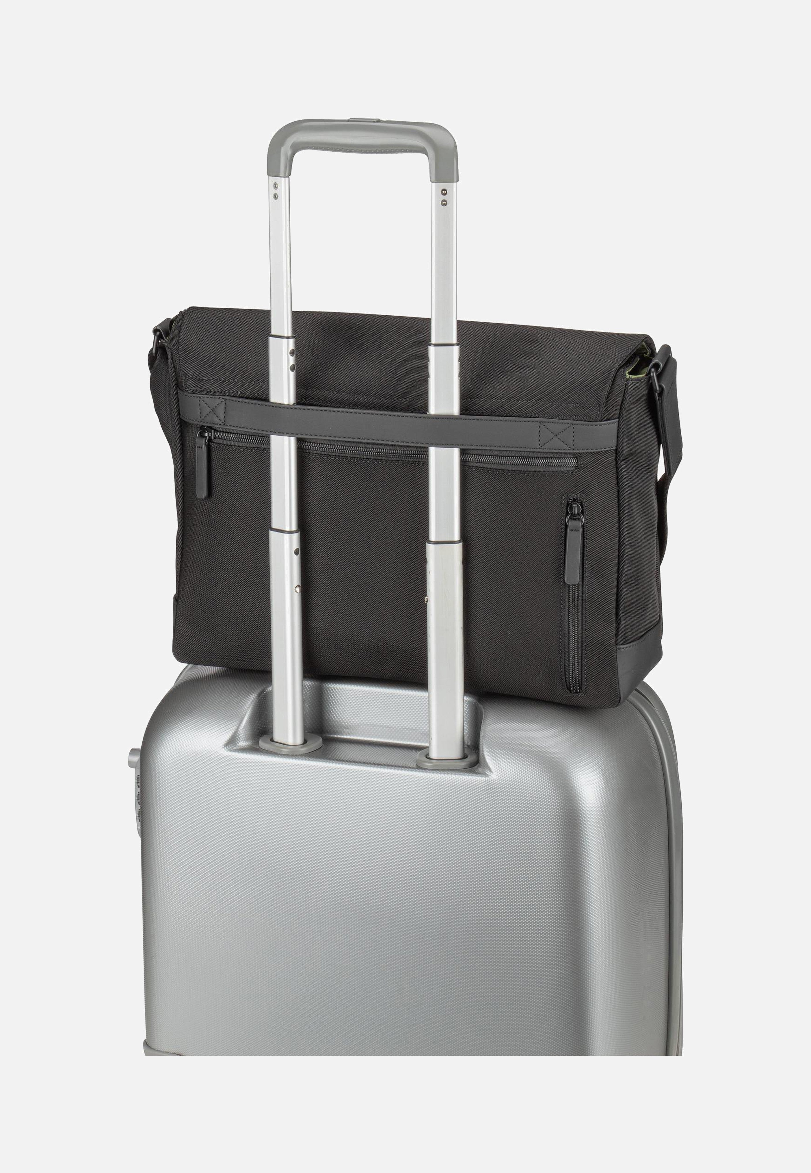 Jost Tallinn Flap L Black Messenger Bag