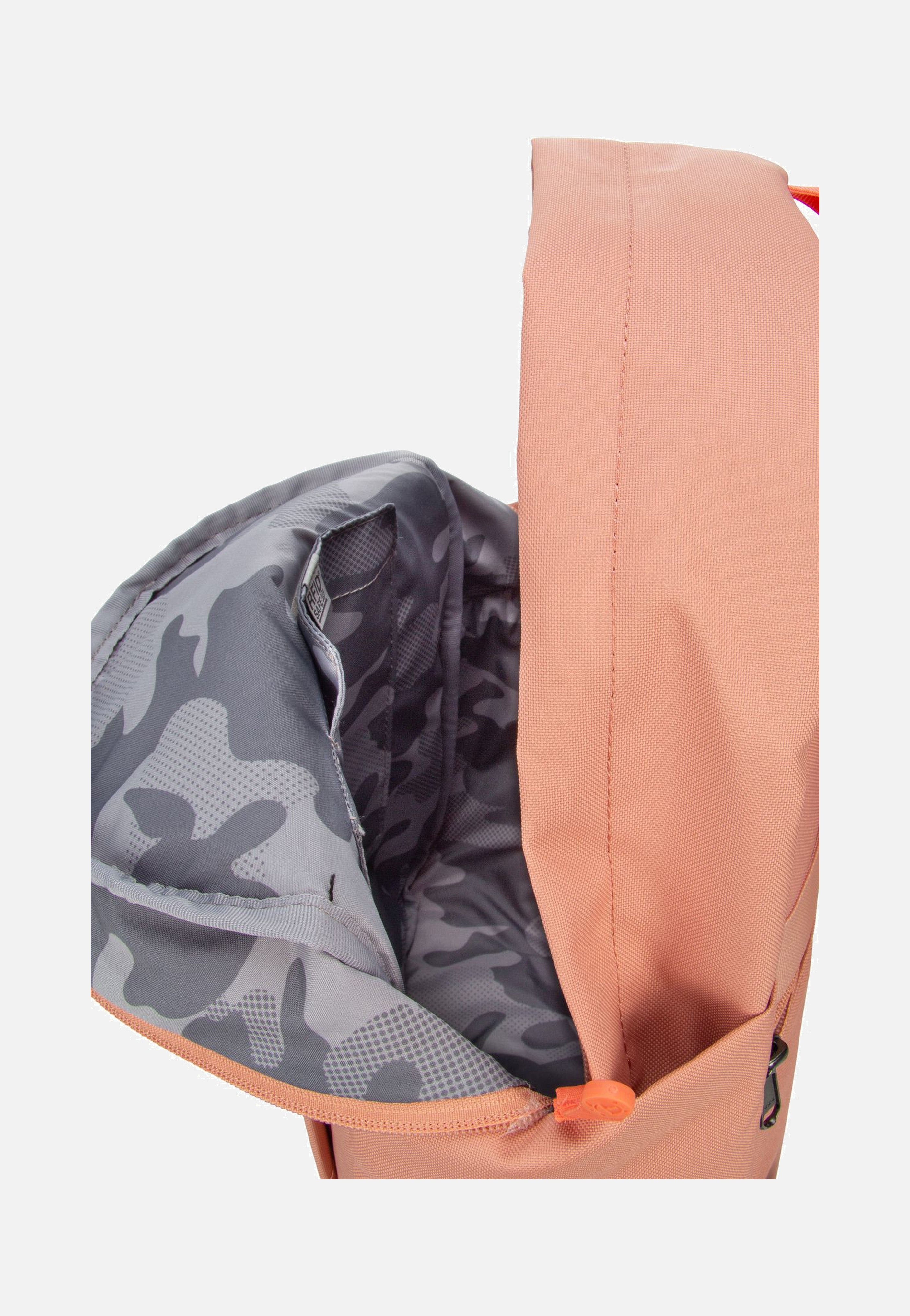 Pacsafe GO 15L Rose Rucksack