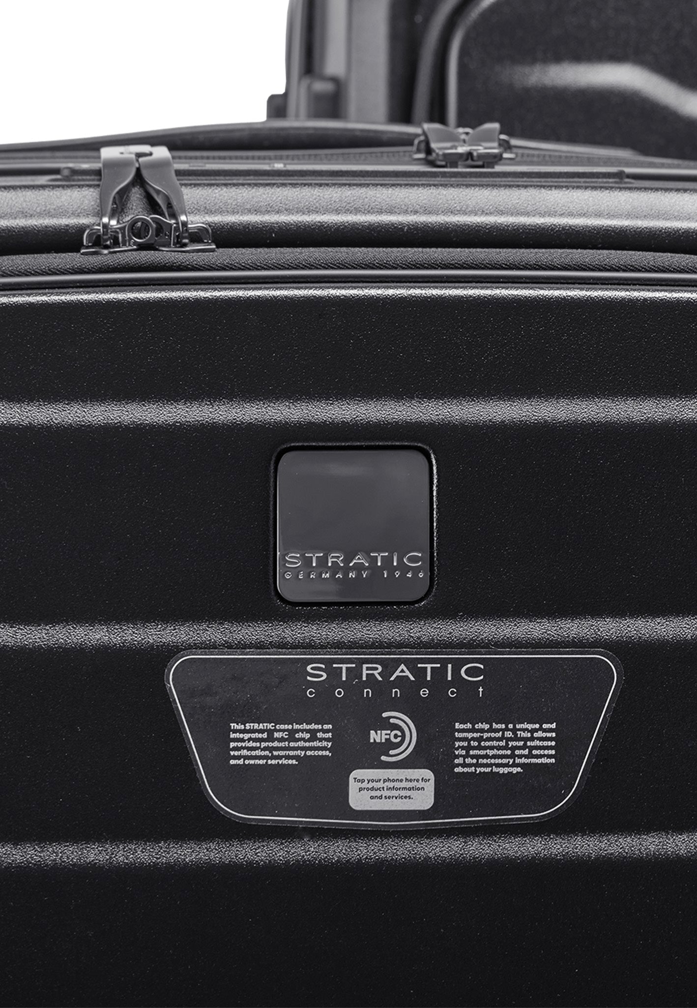 Stratic Phoenix ML Trolley L Black Suitcase