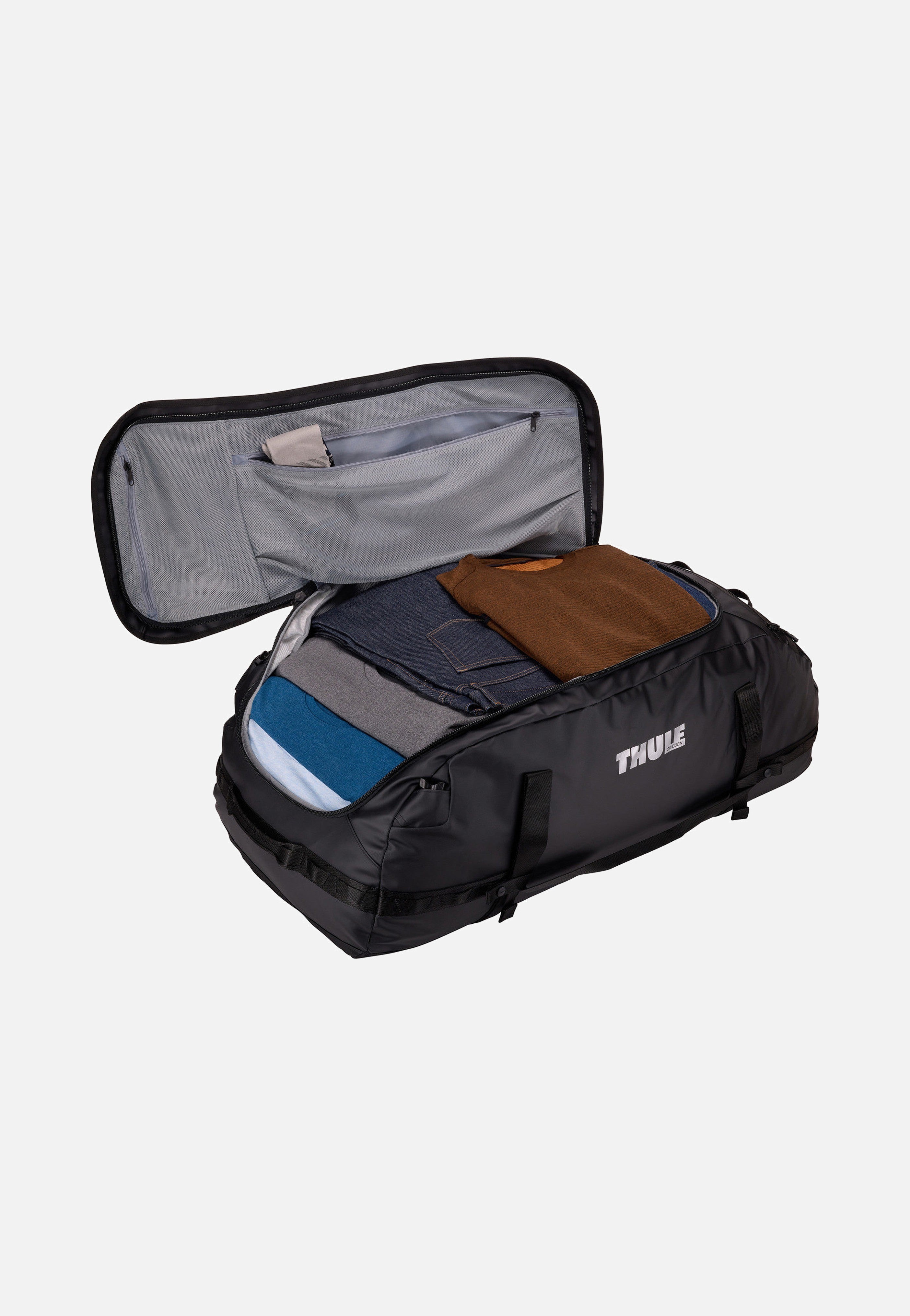 Thule Chasm 130L Black Dufflebag