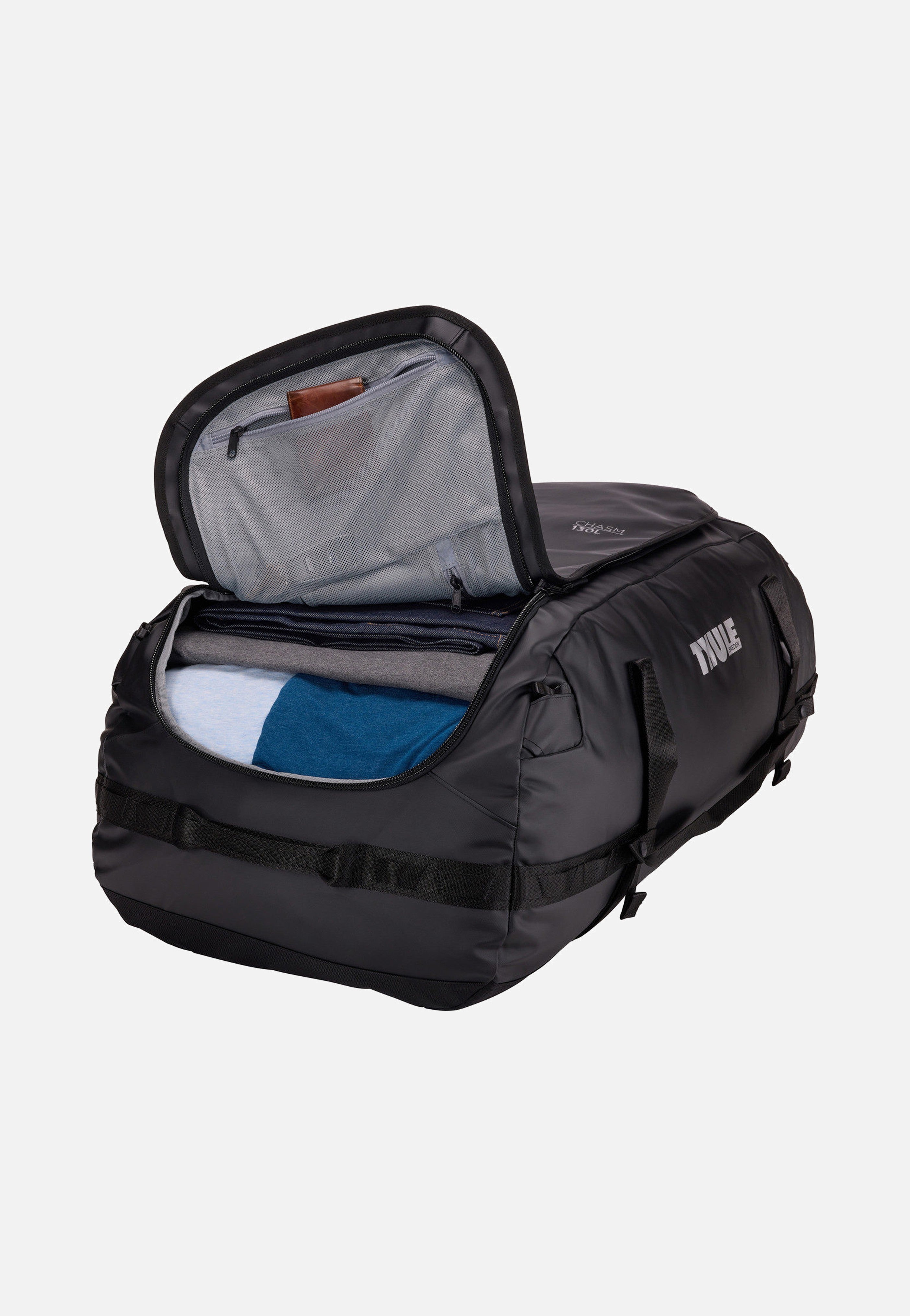 Thule Chasm 130L Black Dufflebag