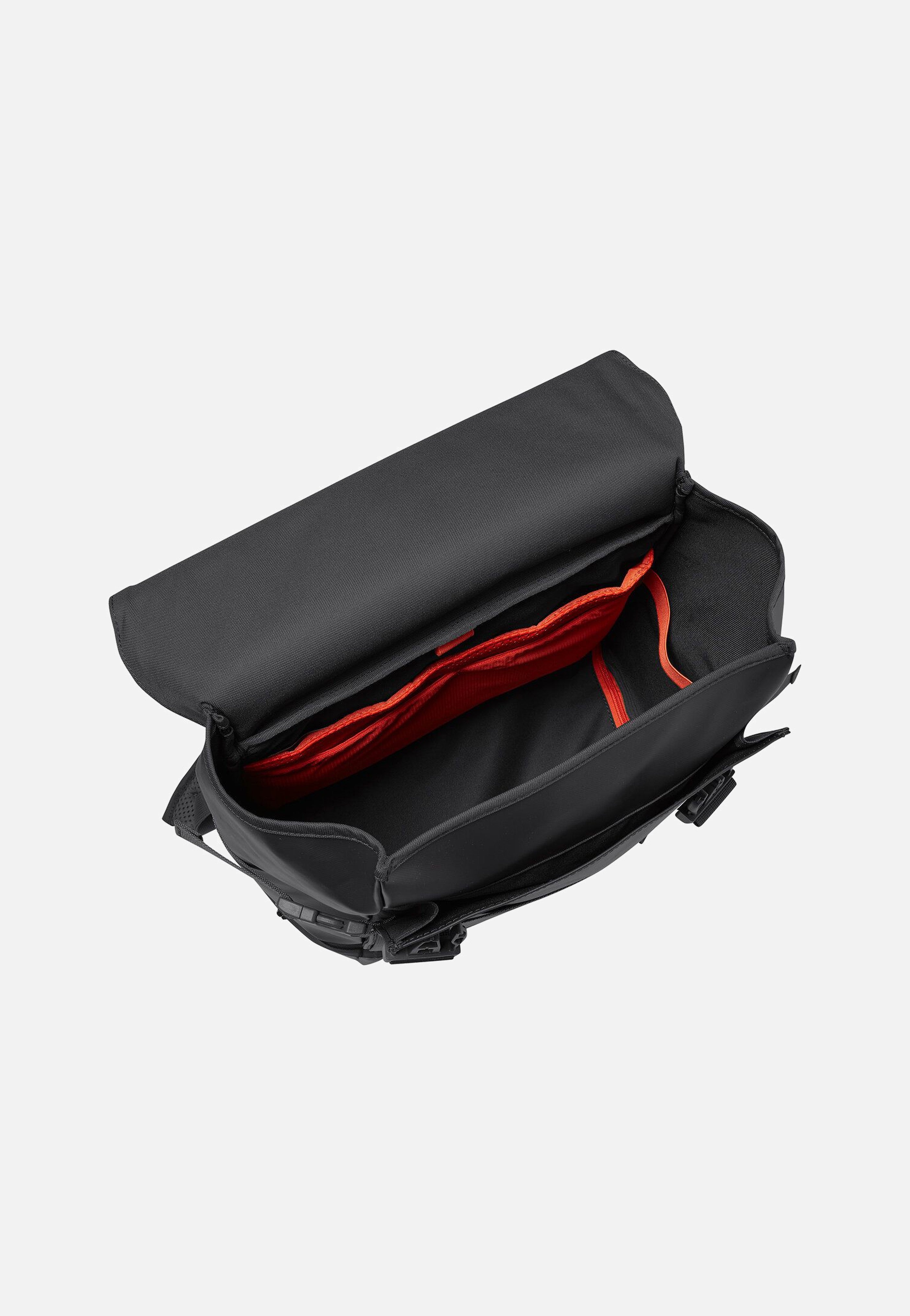 Vaude Mineo Daypack 30 Black Rolltop Rucksack