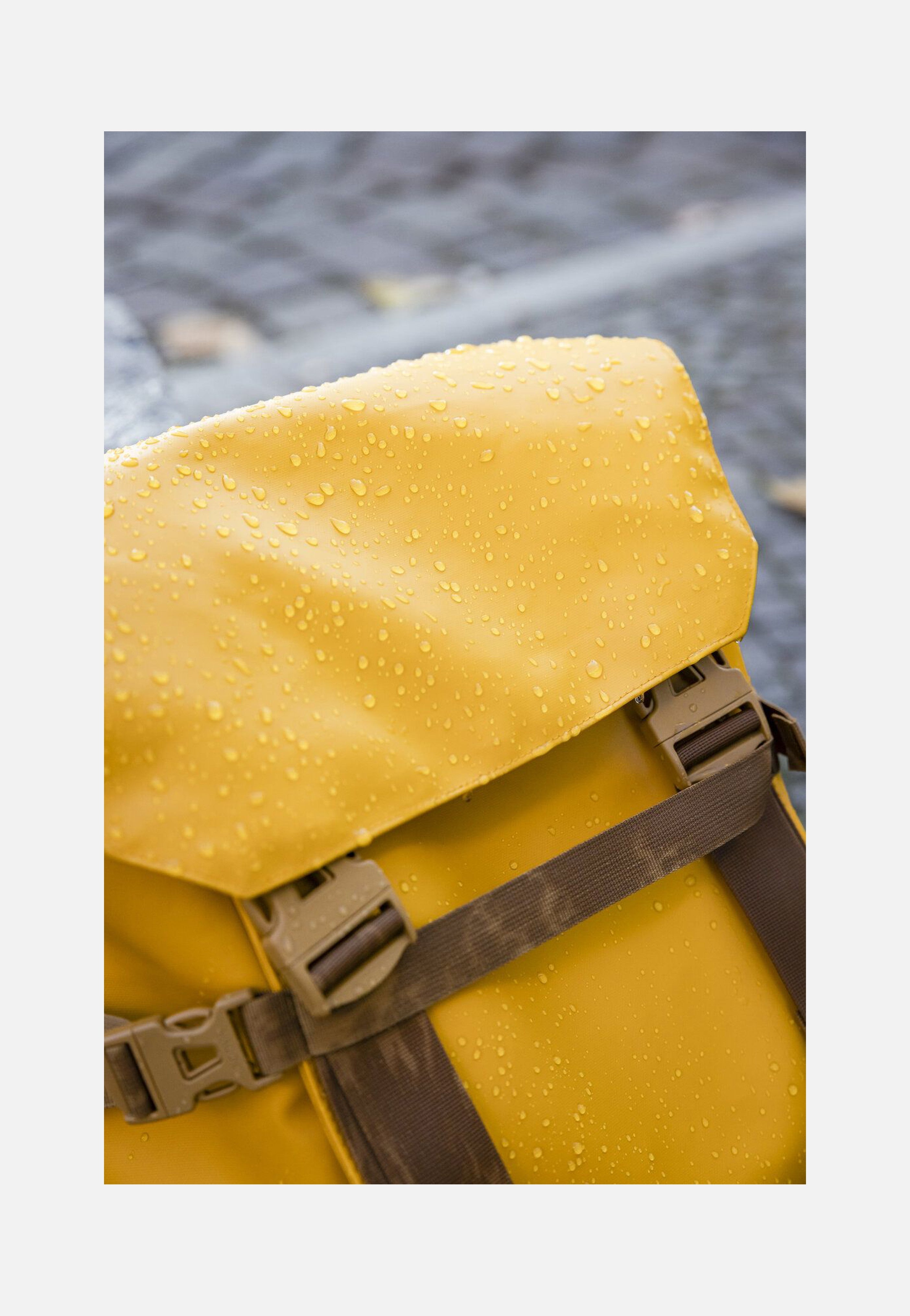 Vaude Mineo Daypack 30 Burnt Yellow Rolltop Rucksack