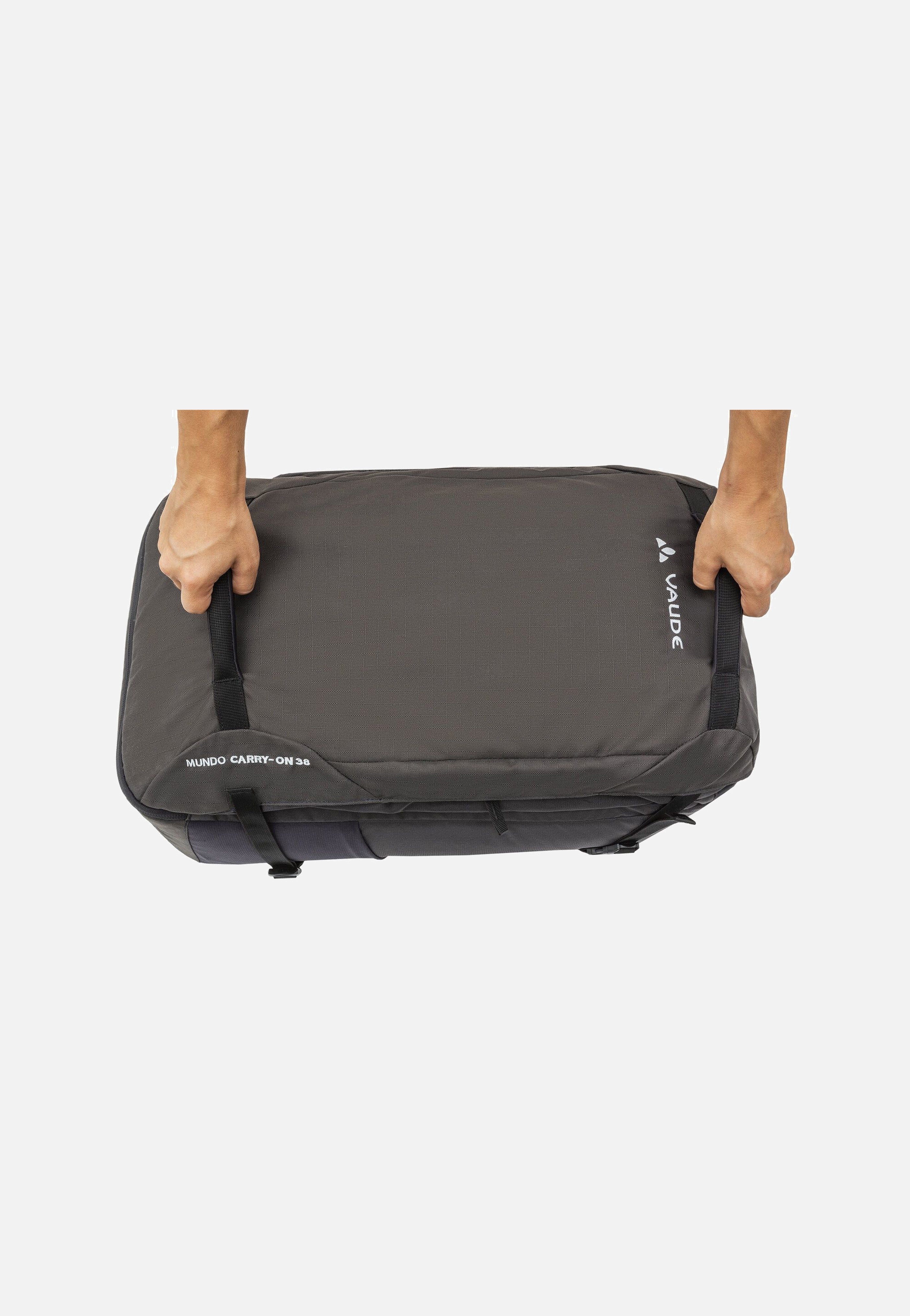 Vaude Mundo Carry-On 38 Black Travel Rucksack