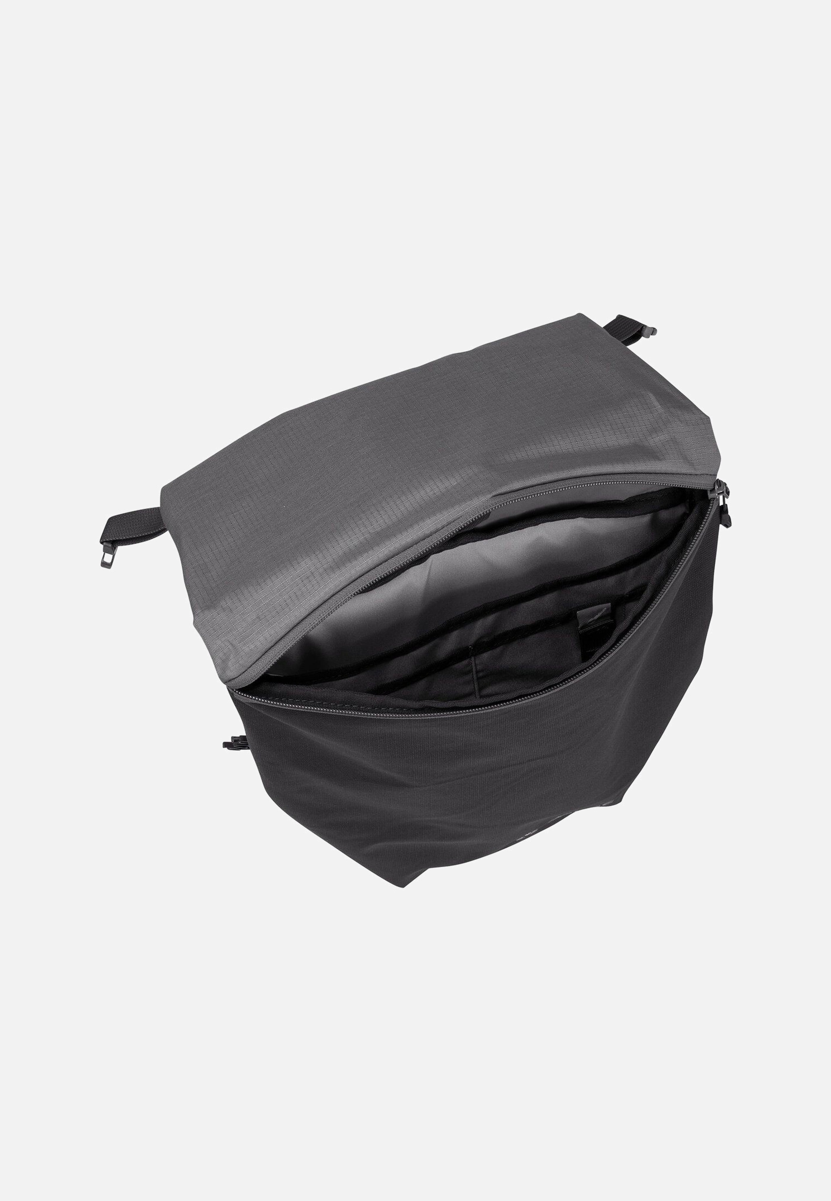Vaude Unuk II Black Rolltop Rucksack