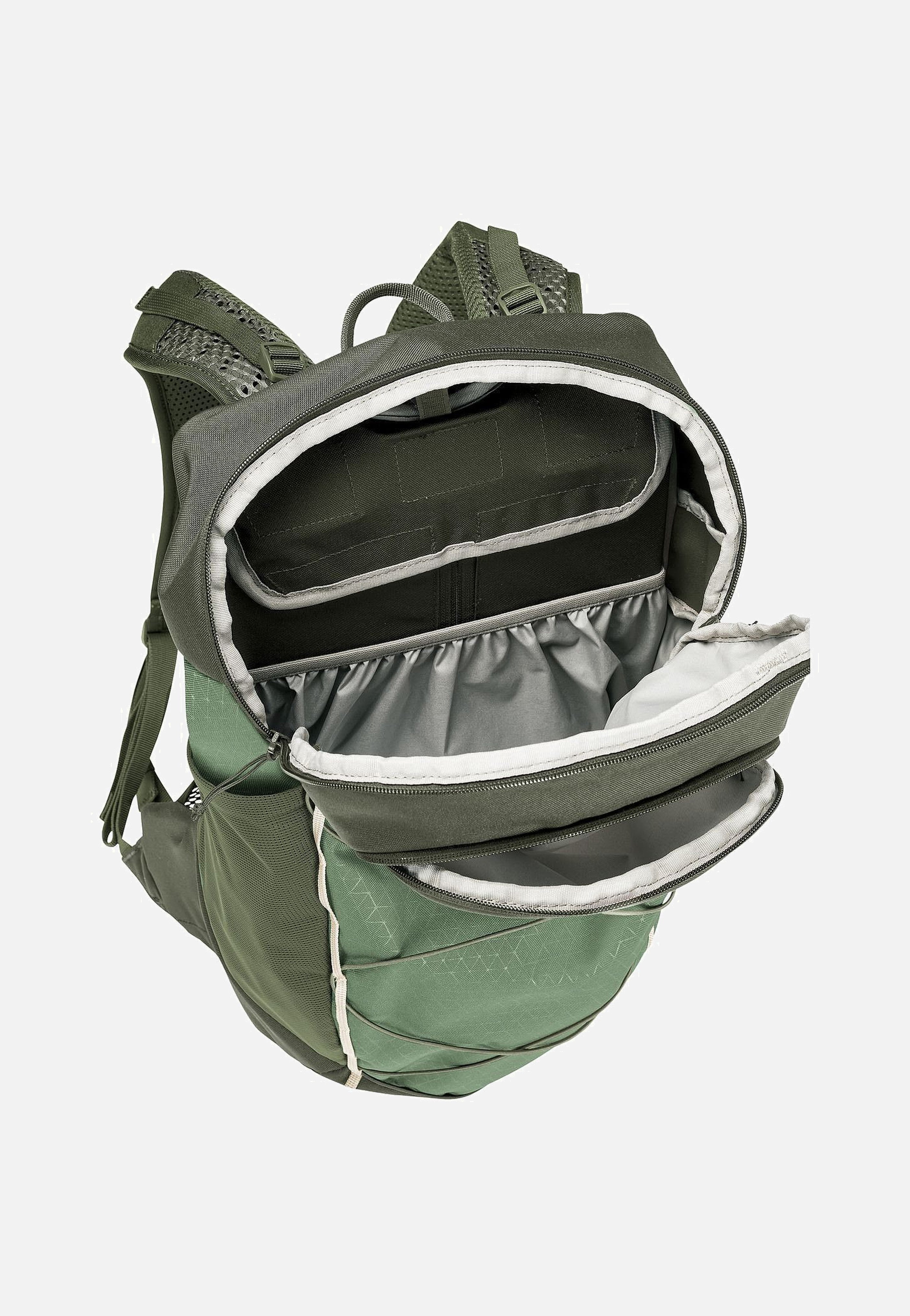 Vaude Women's Agile Air 18 Willow Green Hiking Rucksack