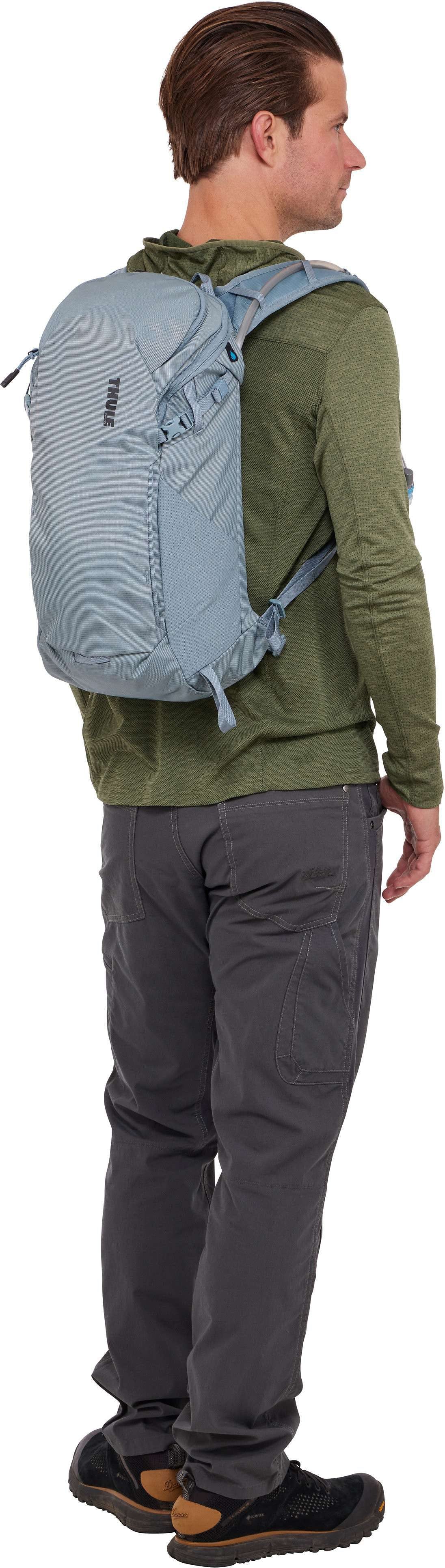 Thule AllTrail Hydration 16L Pond Gray Wanderrucksack – Silhouettenansicht