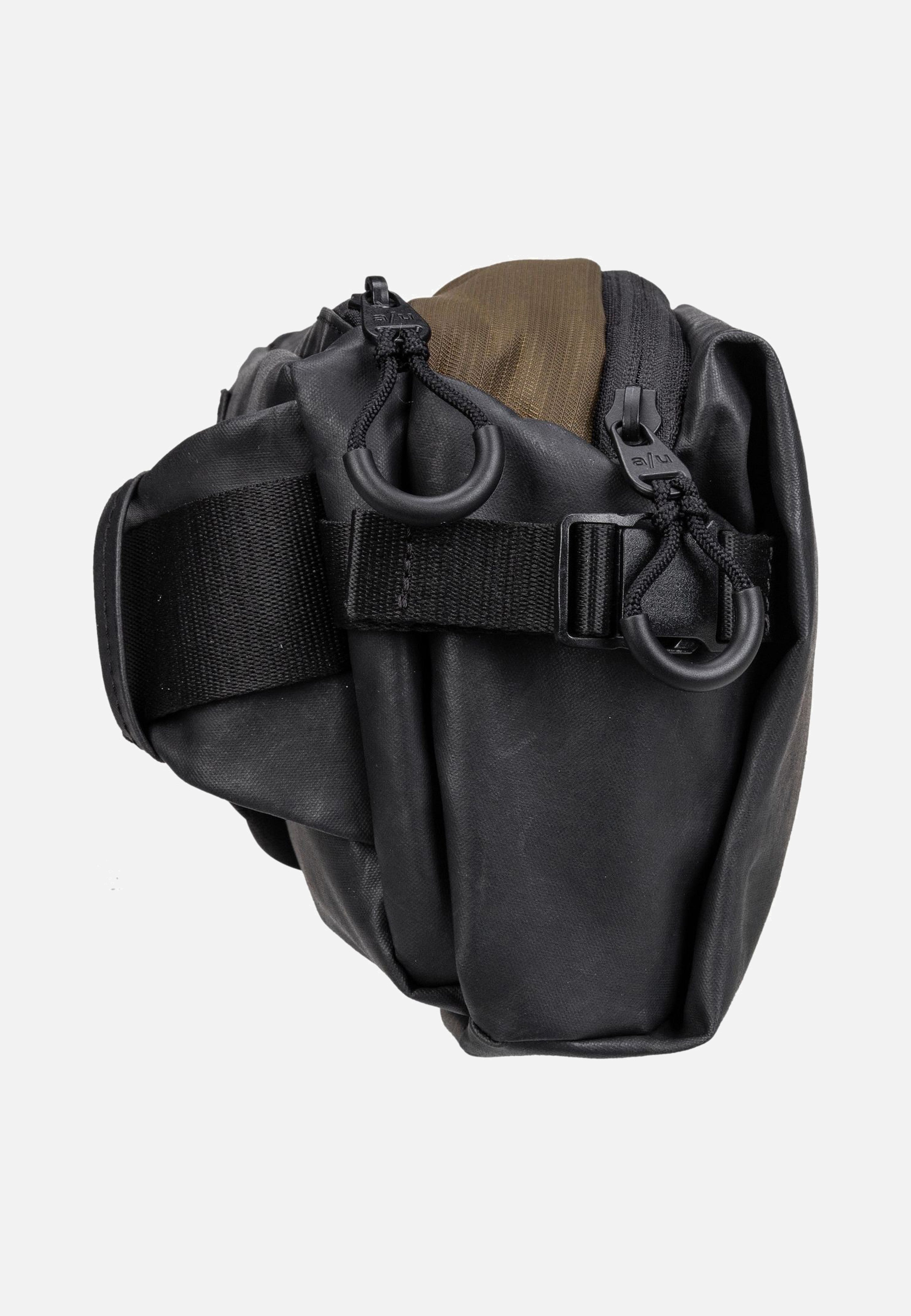 aunts & uncles Ishikari RE Black Sling Bag