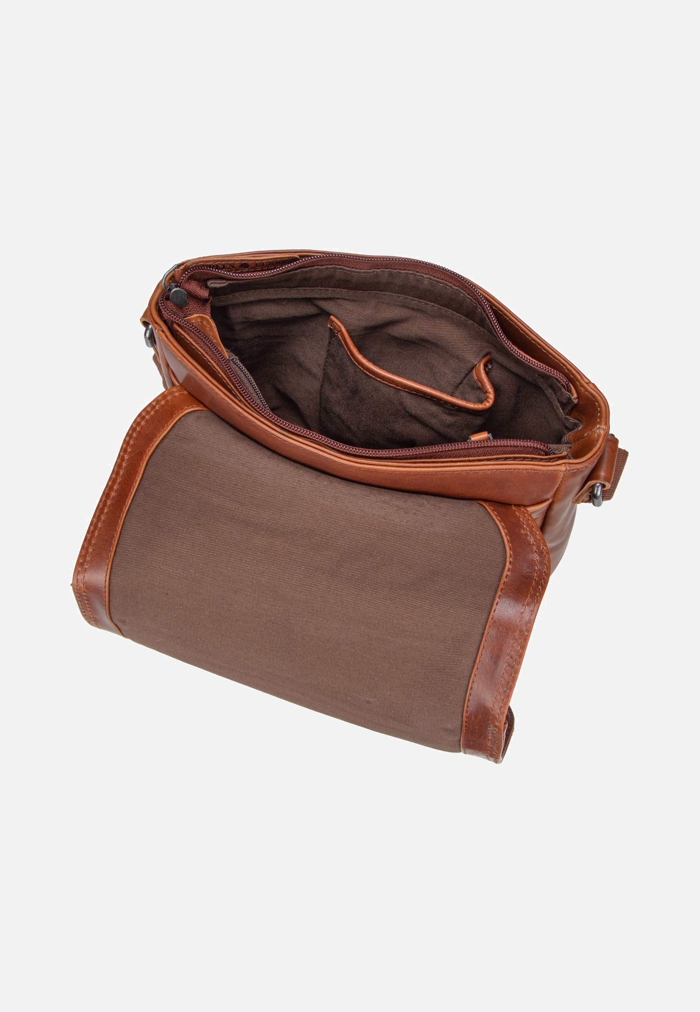 Greenburry Waxy Vintage Crossbody Bag Tobacco Nut Umhängetasche