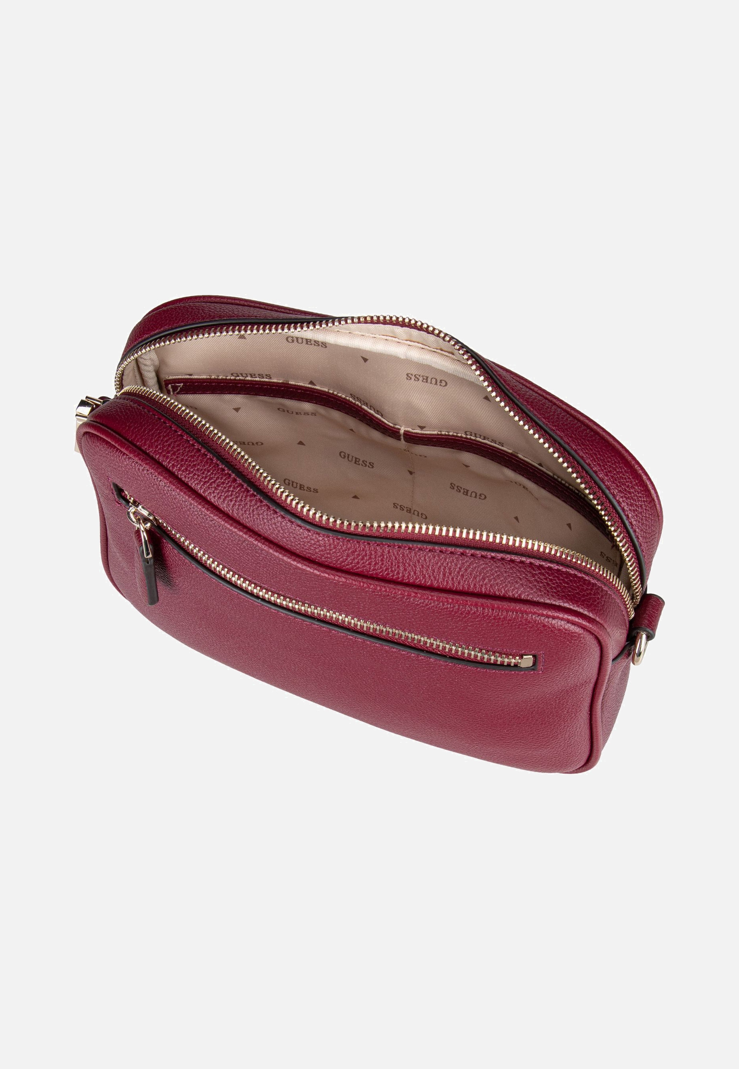 Guess Meridian 2 Camera Bag 74140 Wine Umhängetasche