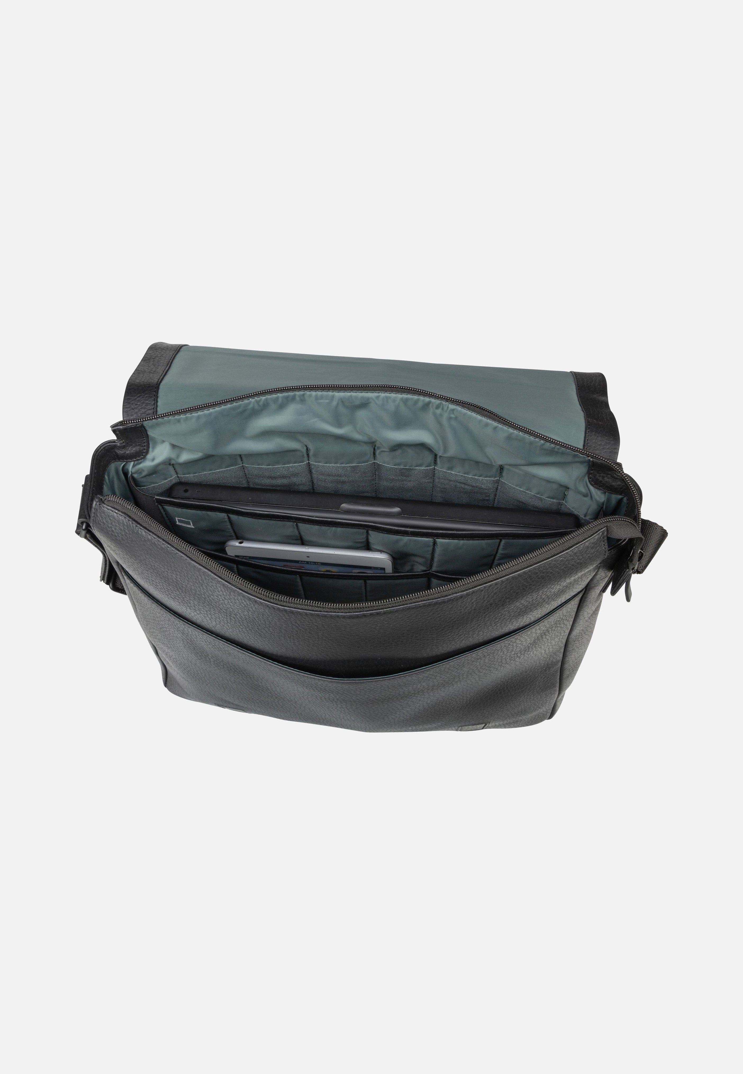 Jost Stockholm Flap L Black Messenger Bag