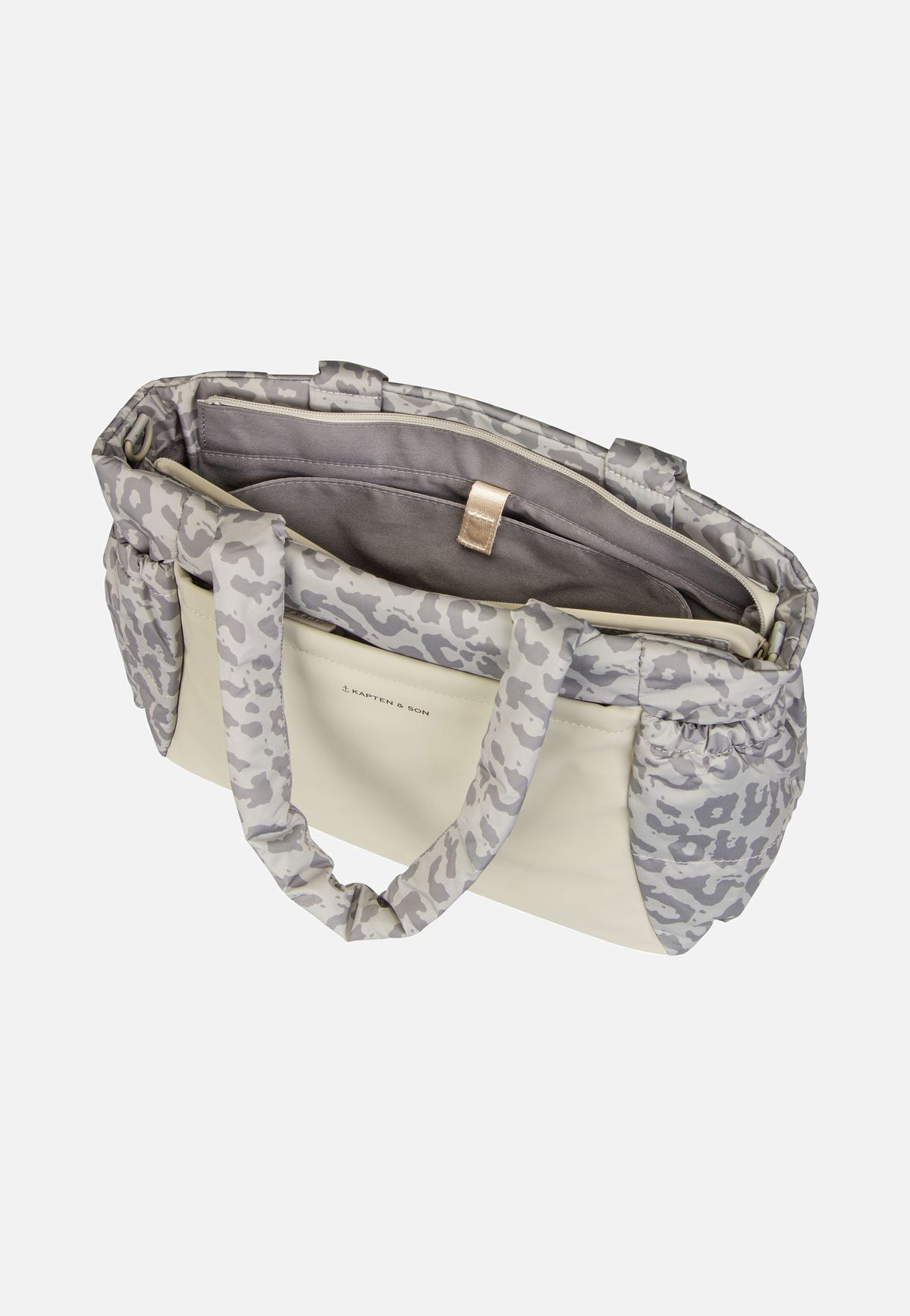 Kapten & Son Hellvi Cloud Medium Leo Leo Sandstone Shopper