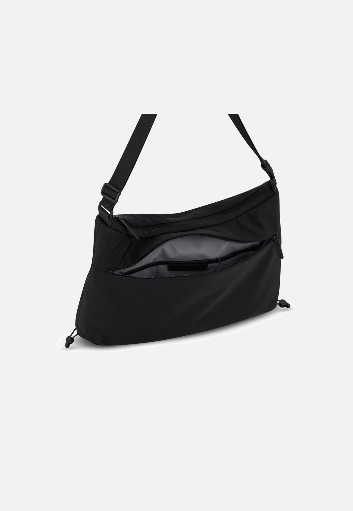 Kapten & Son Skara Large All Black Beuteltasche
