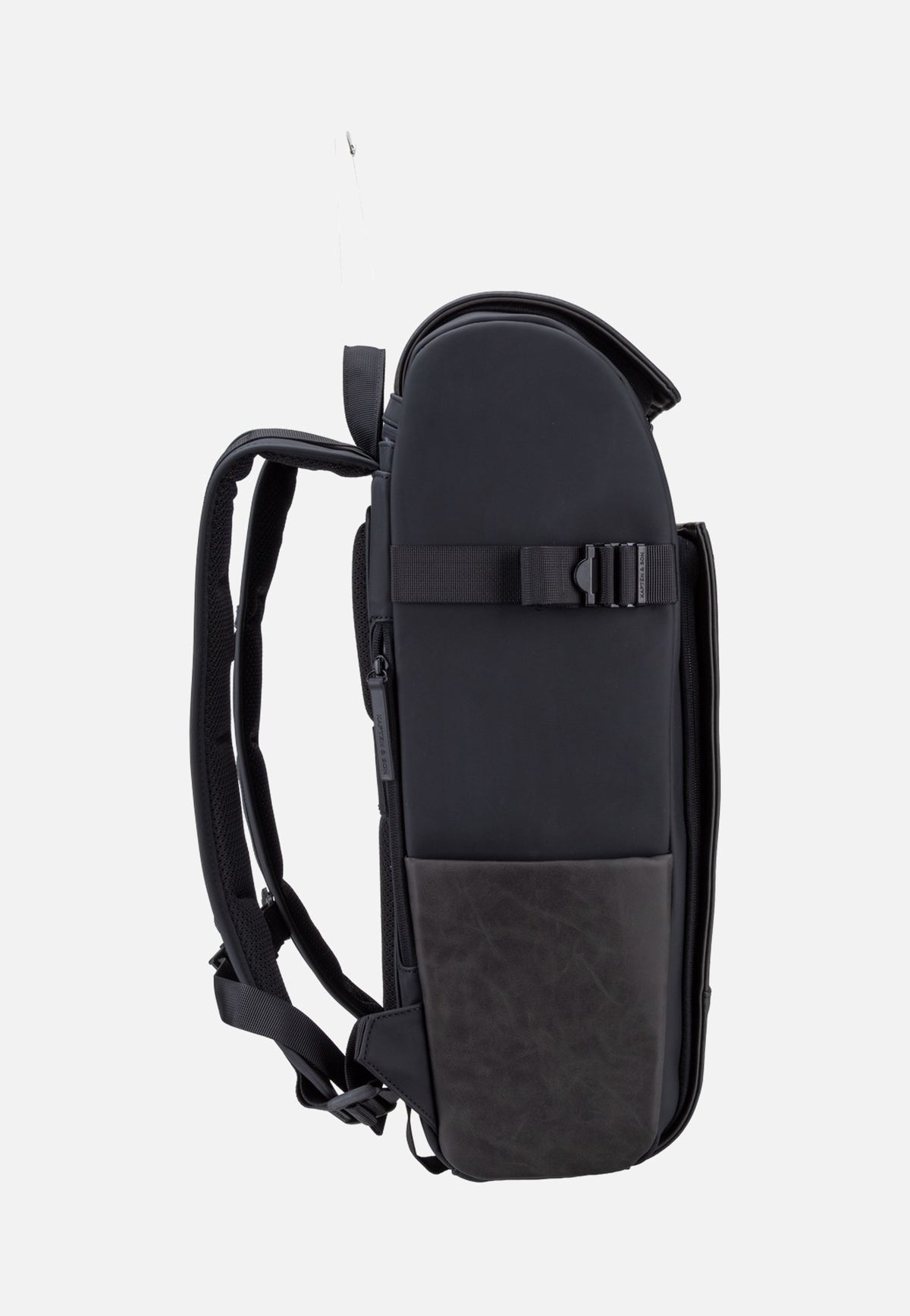 Kapten & Son Bali Pro All Black Backpack