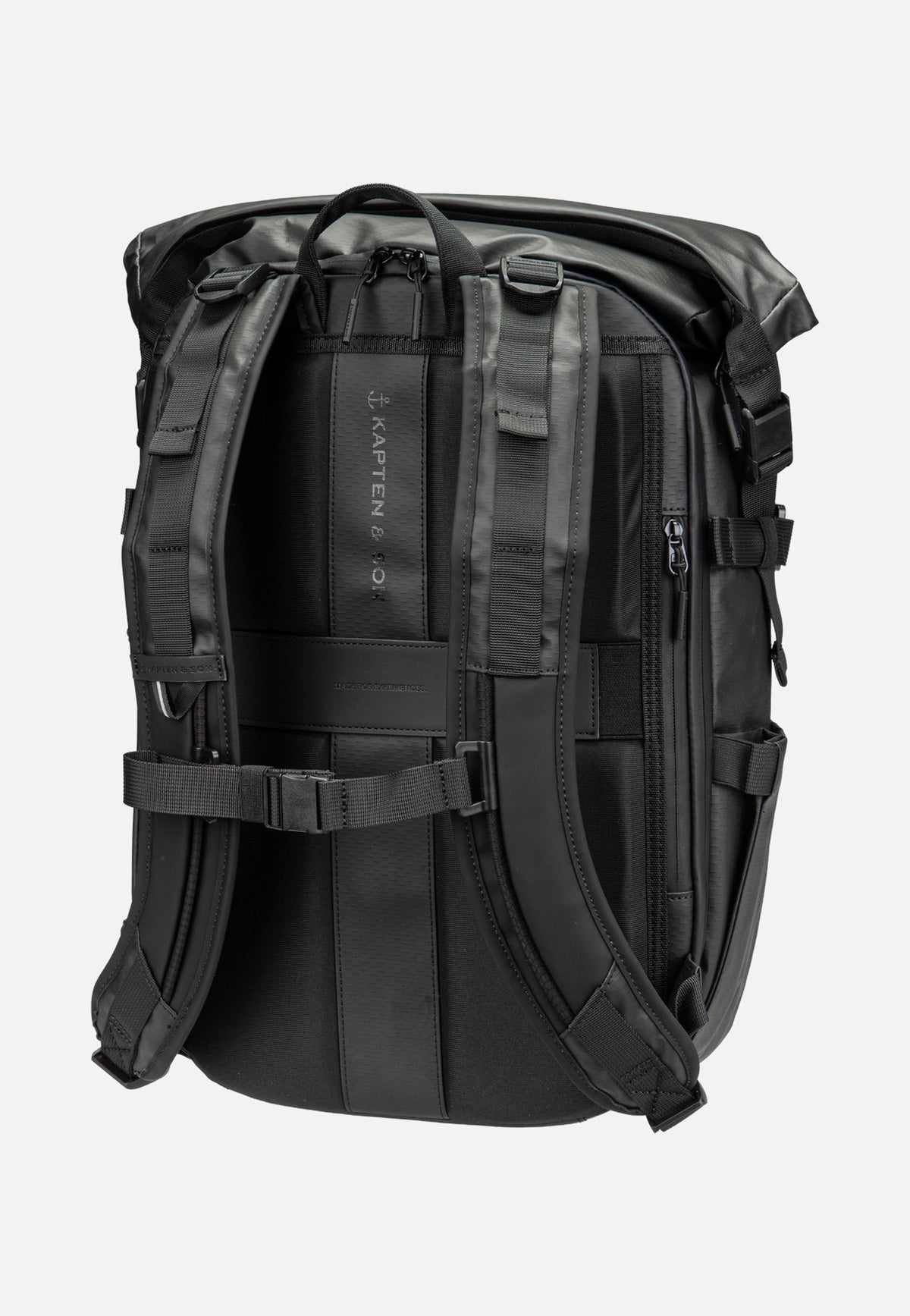 Kapten & Son Lisbon Pro Rolltop S All Black Rucksack
