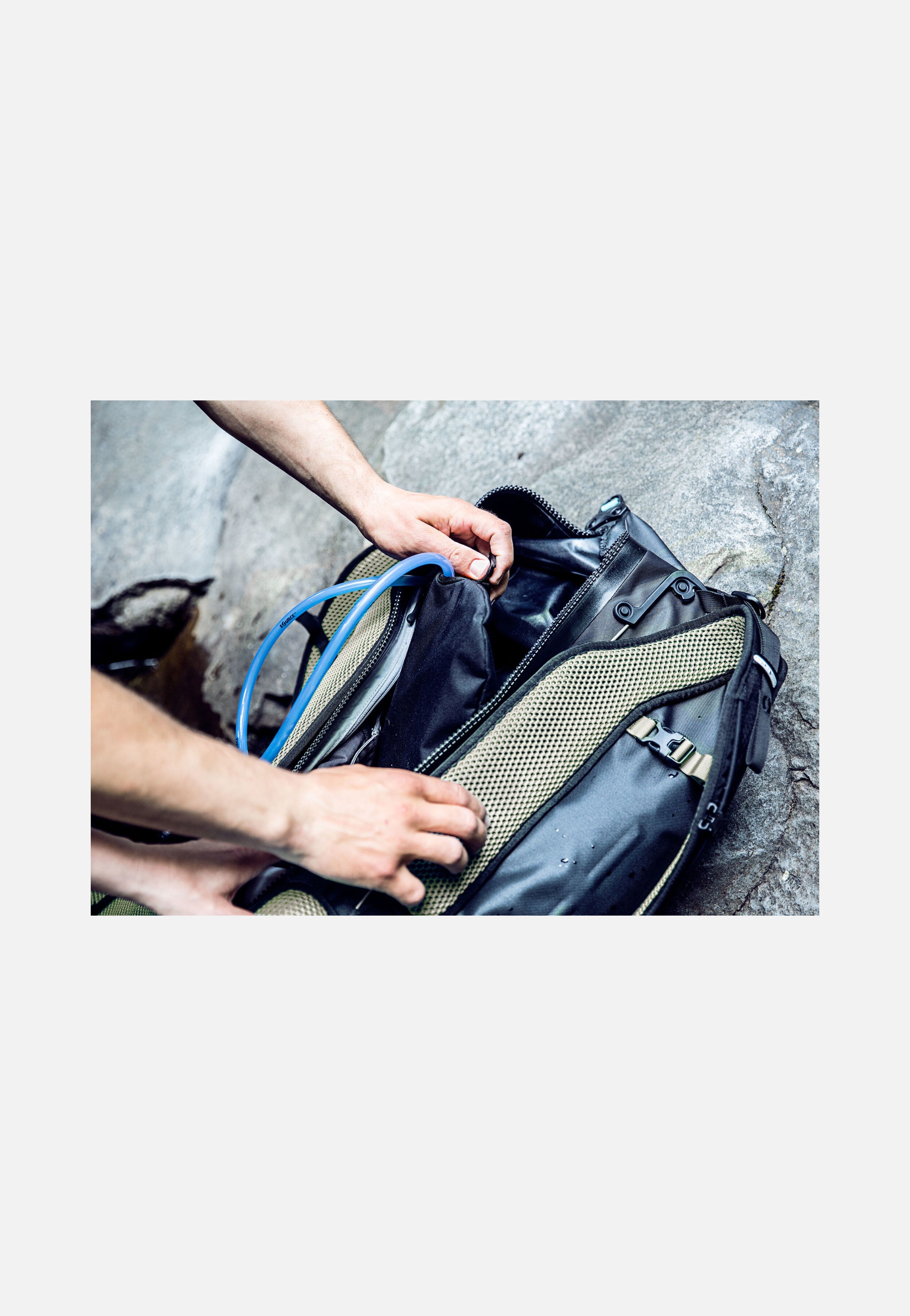 ORTLIEB Atrack 35L Schwarz Travel Rucksack