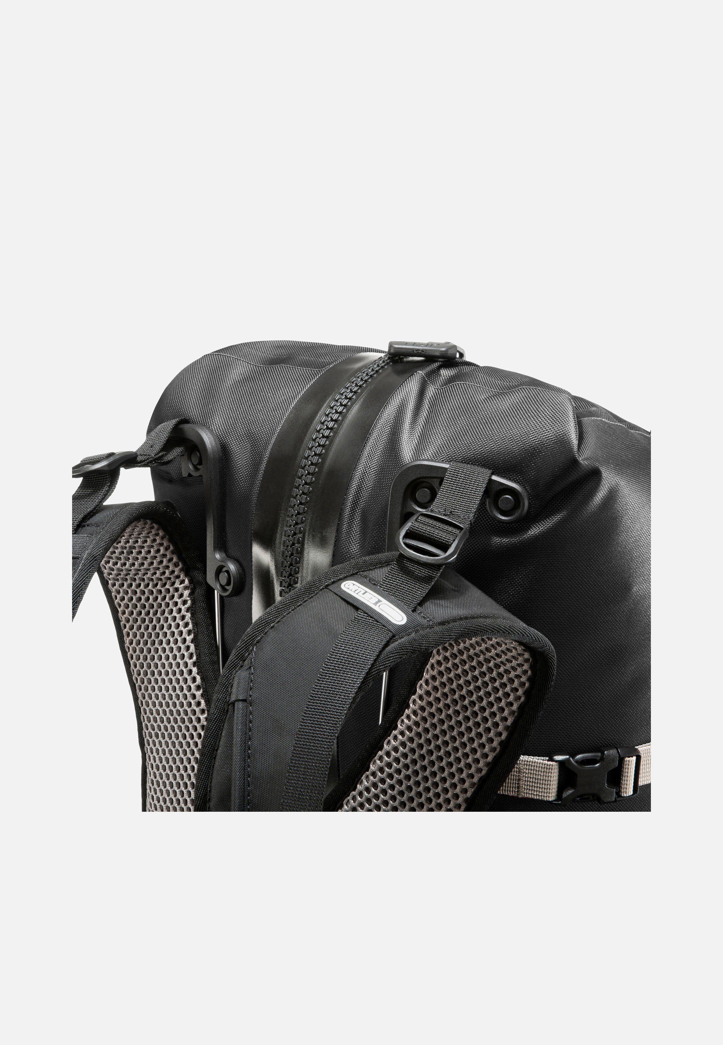 ORTLIEB Atrack 35L Schwarz Travel Rucksack