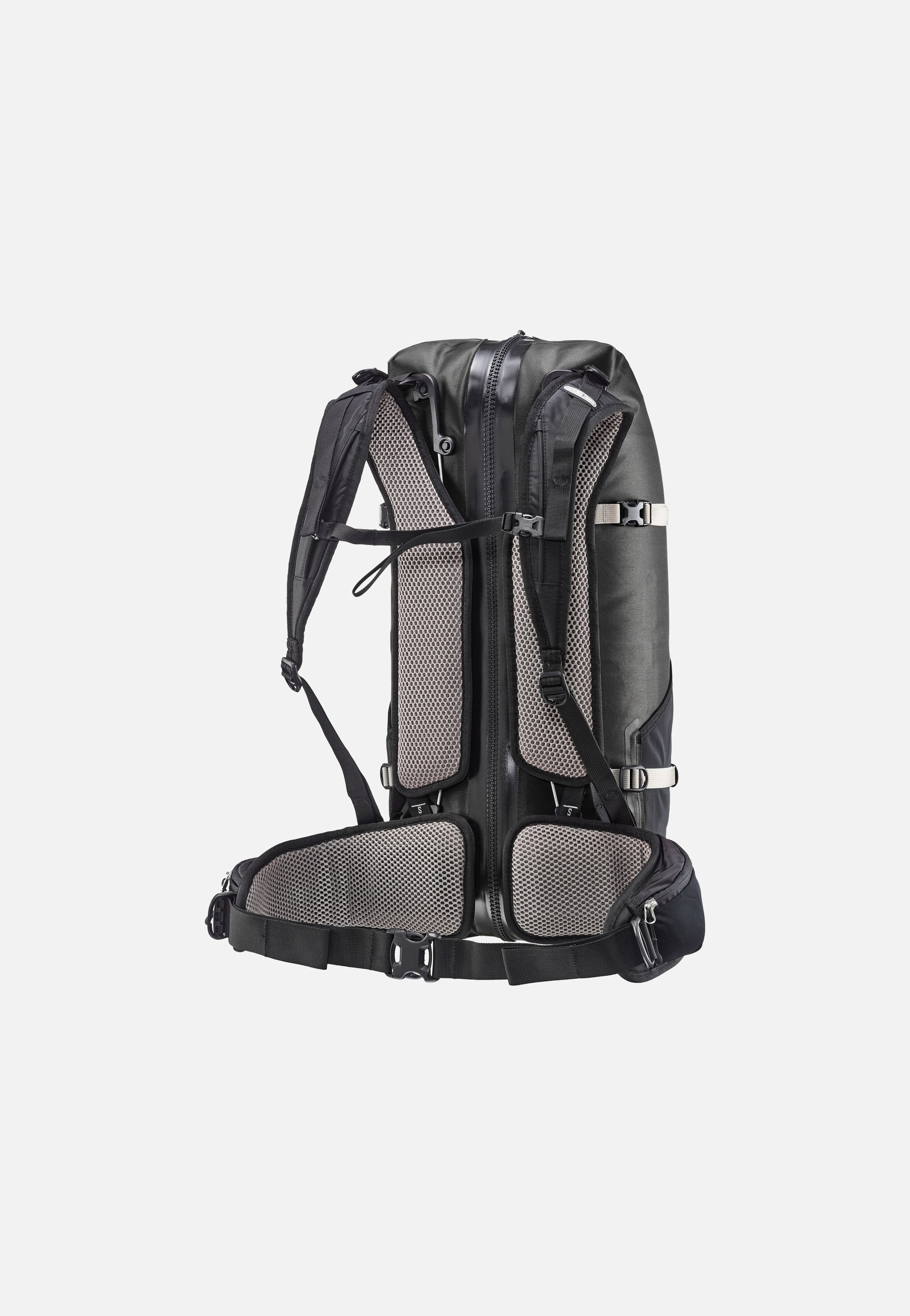 ORTLIEB Atrack 35L Schwarz Travel Rucksack
