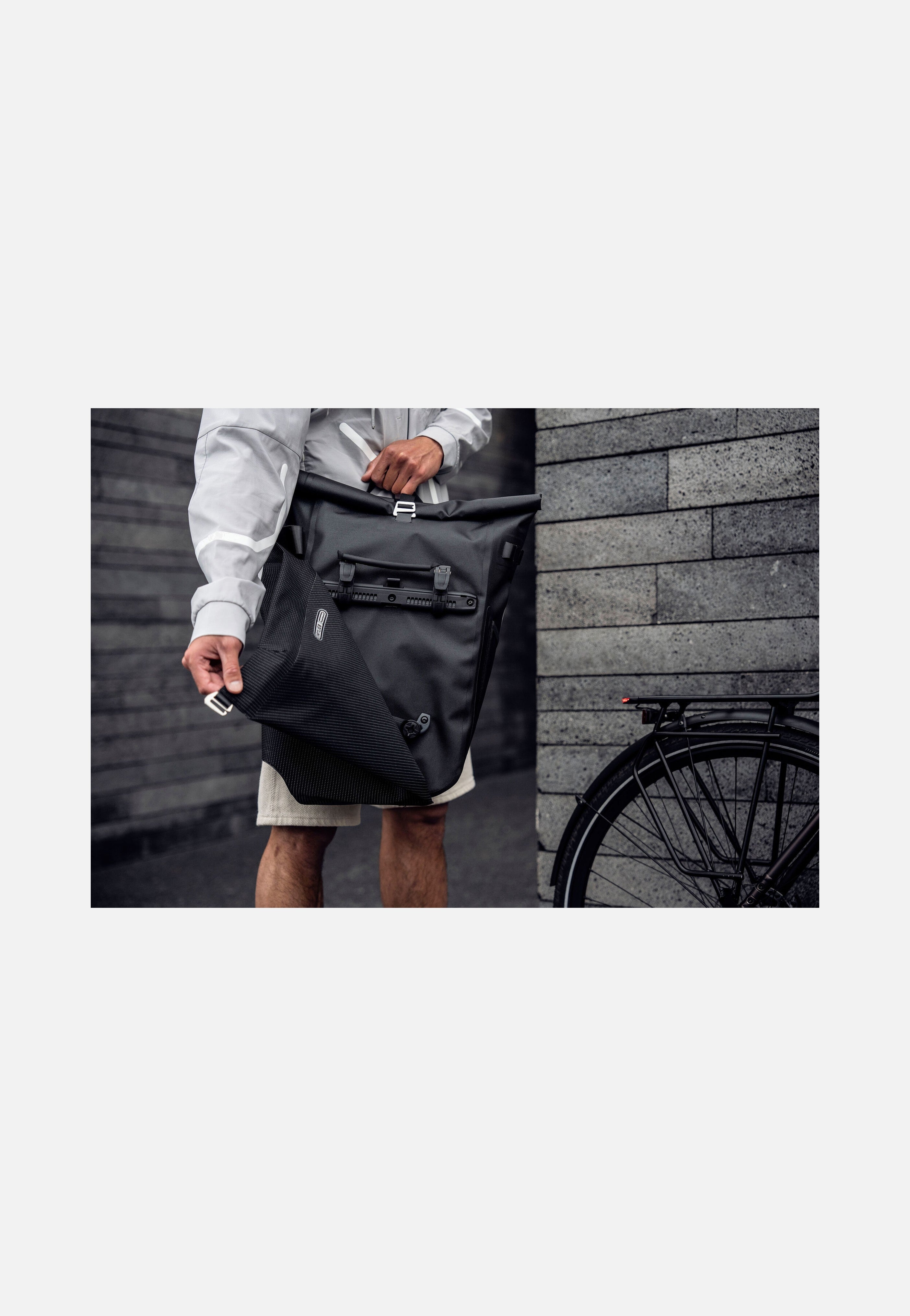 ORTLIEB Vario PS High Visibility Schwarz Bag