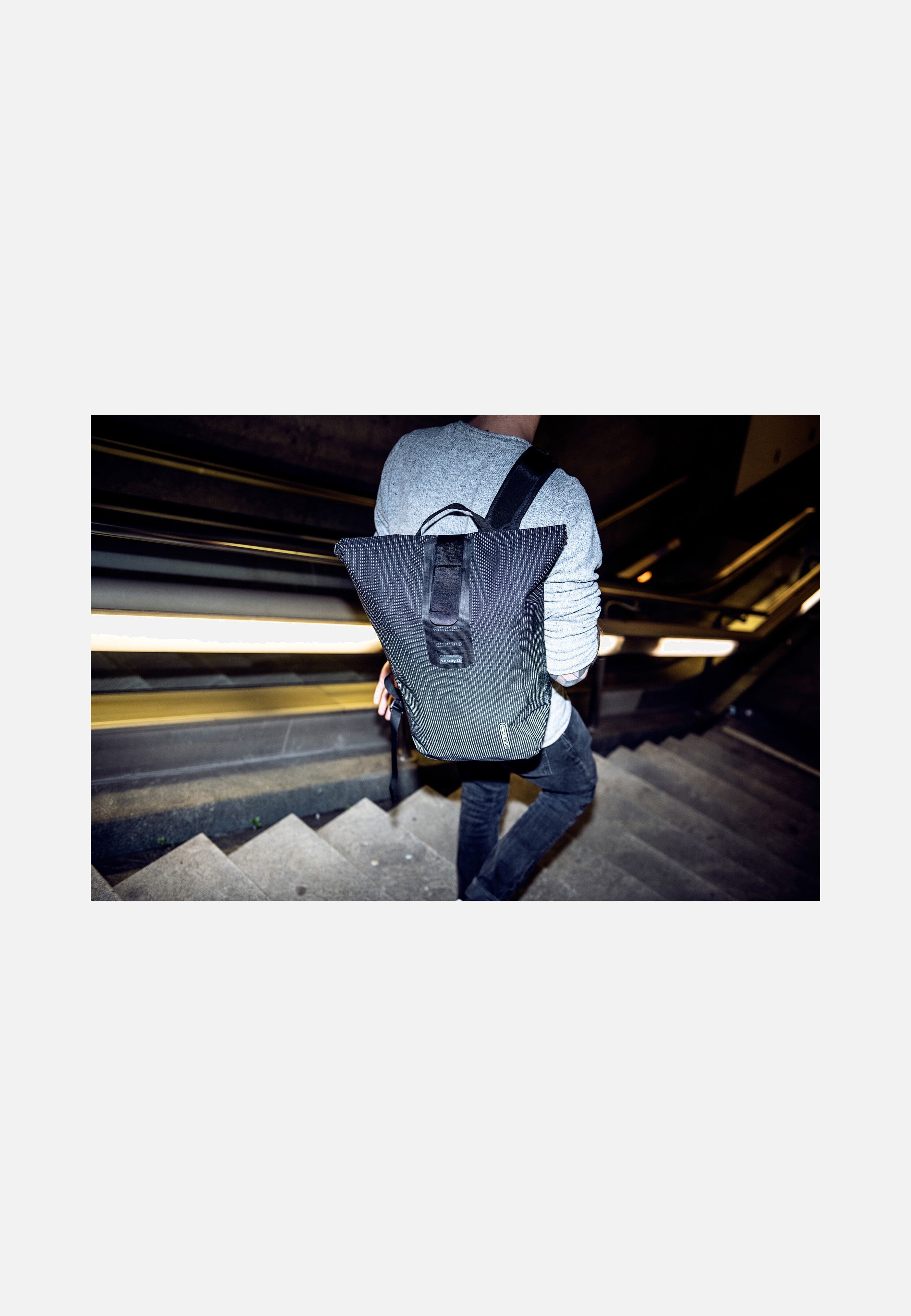 ORTLIEB Velocity High Visibility Schwarz Reflex Rolltop Rucksack