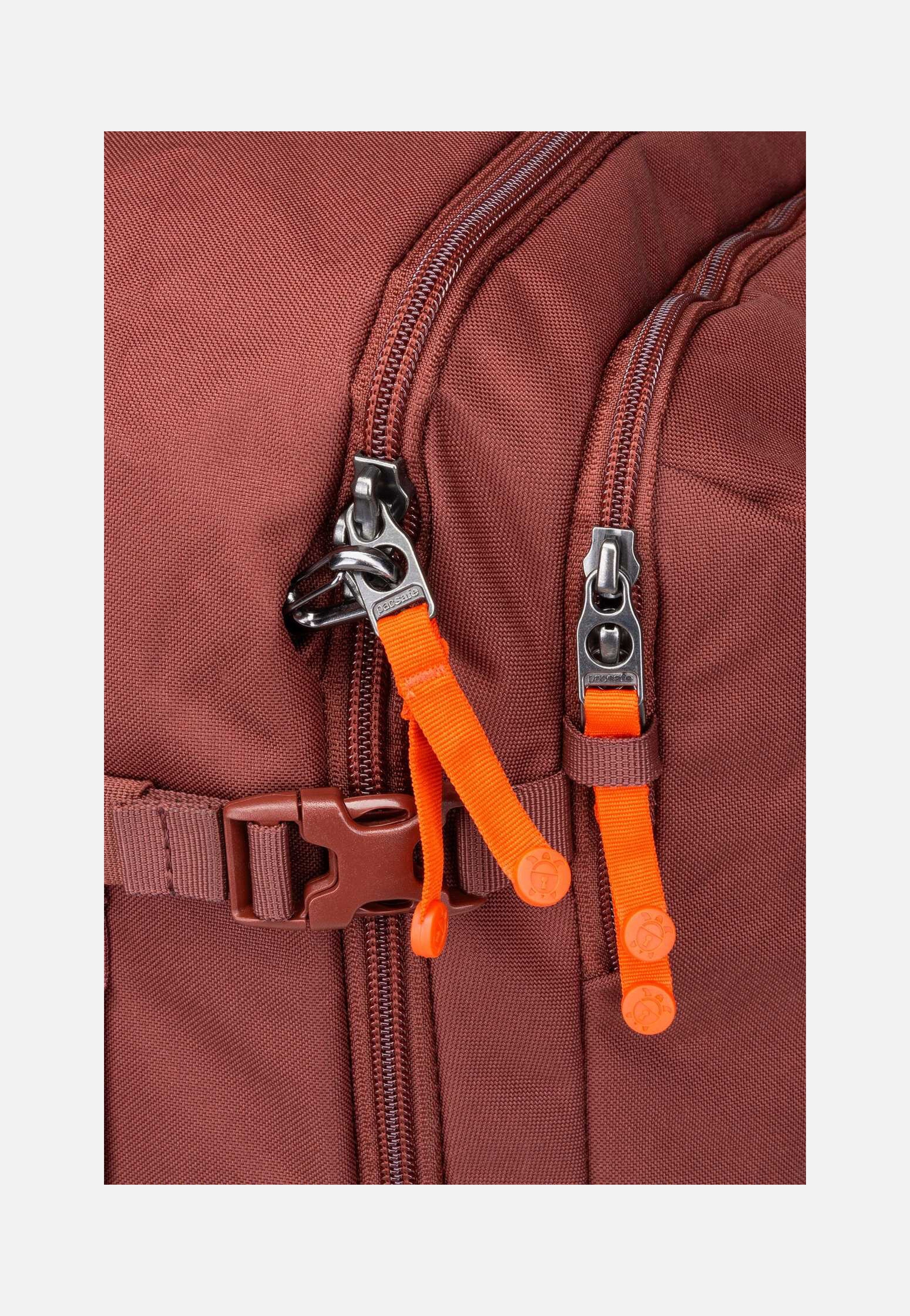 Pacsafe GO 34L Carry-On Garnet Red Reiserucksack