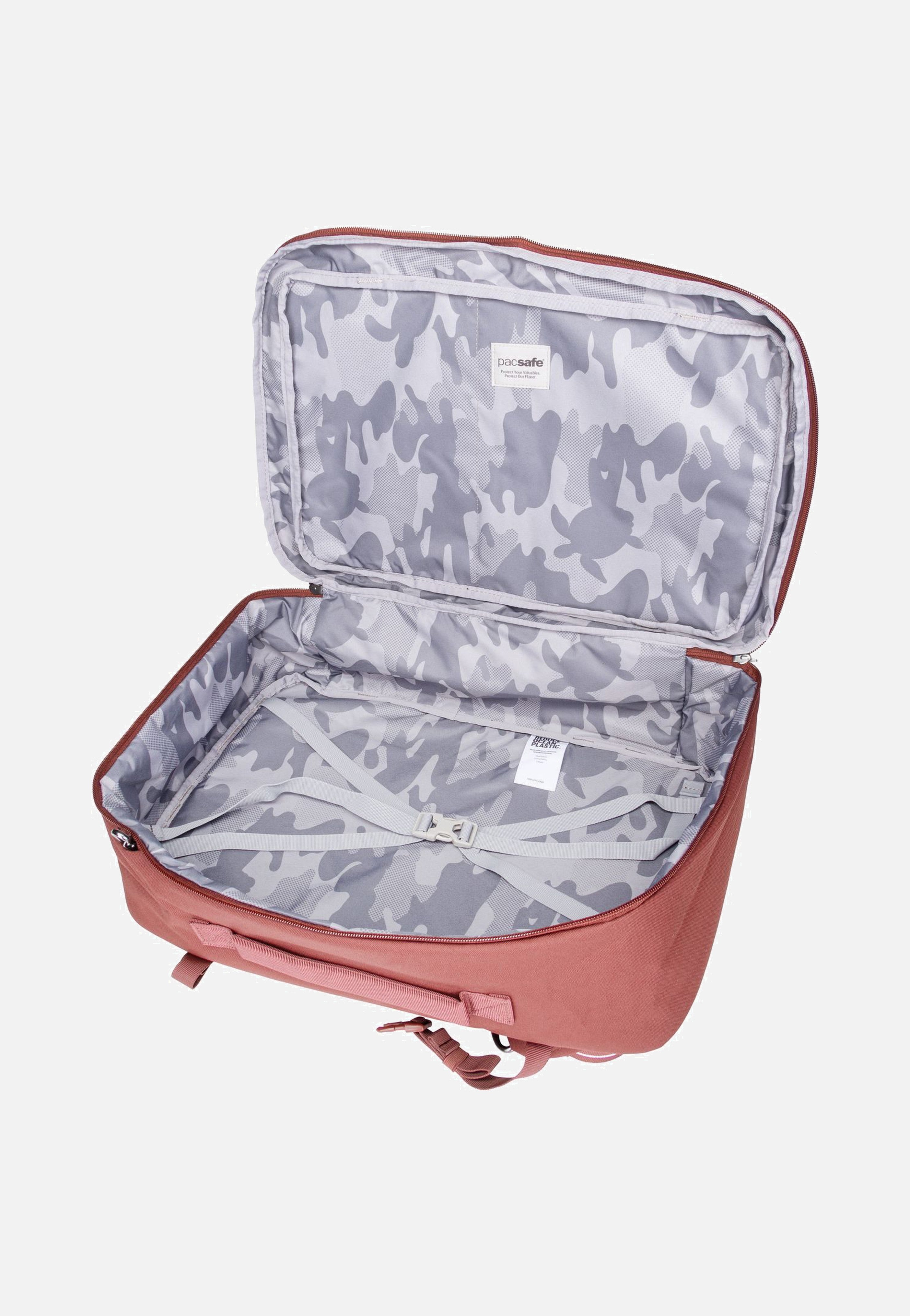 Pacsafe GO 34L Carry-On Garnet Red Reiserucksack