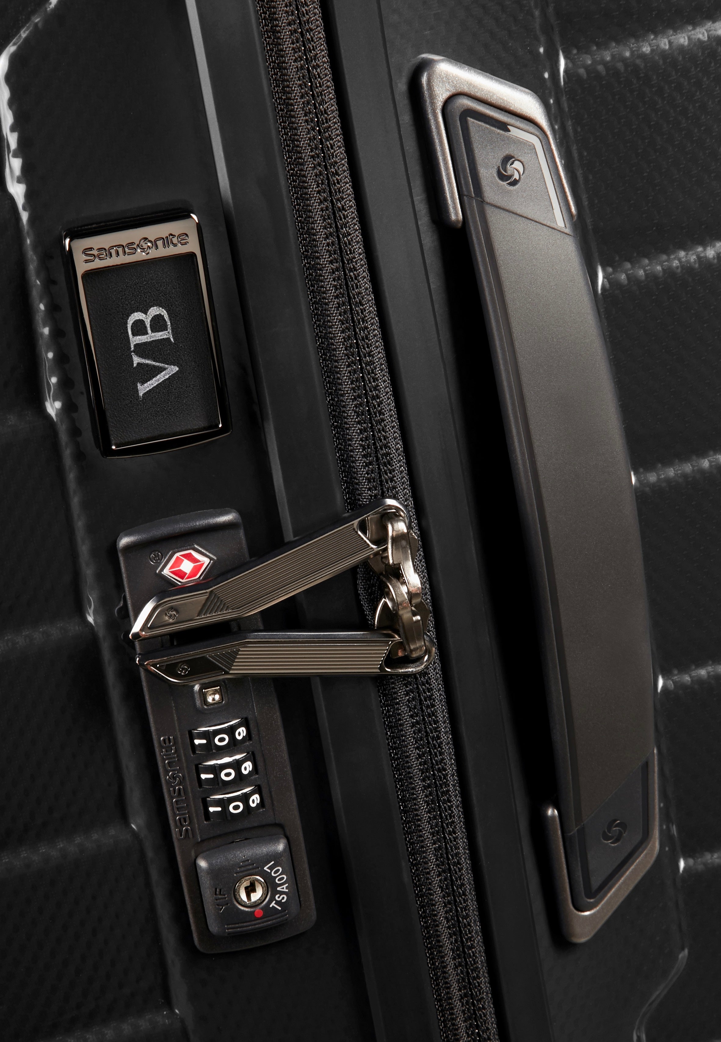Samsonite Proxis Spinner 69/25 Black Suitcase