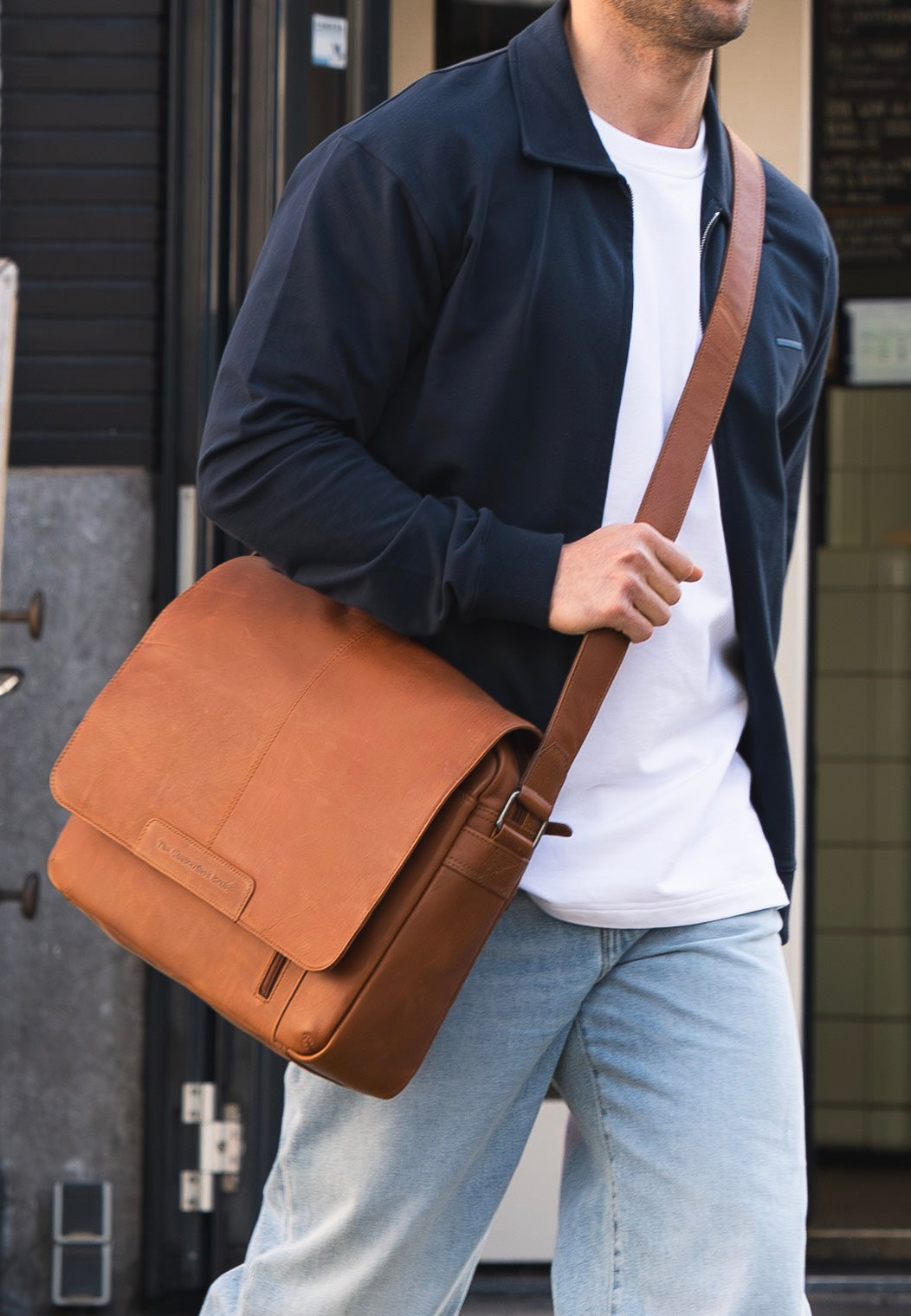 The Chesterfield Brand Richard 0552 Cognac Messenger Bag