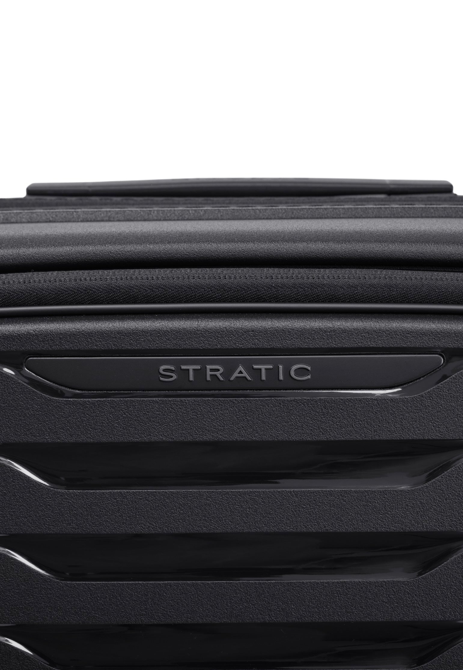 Stratic Novium ML Trolley M Black Suitcase