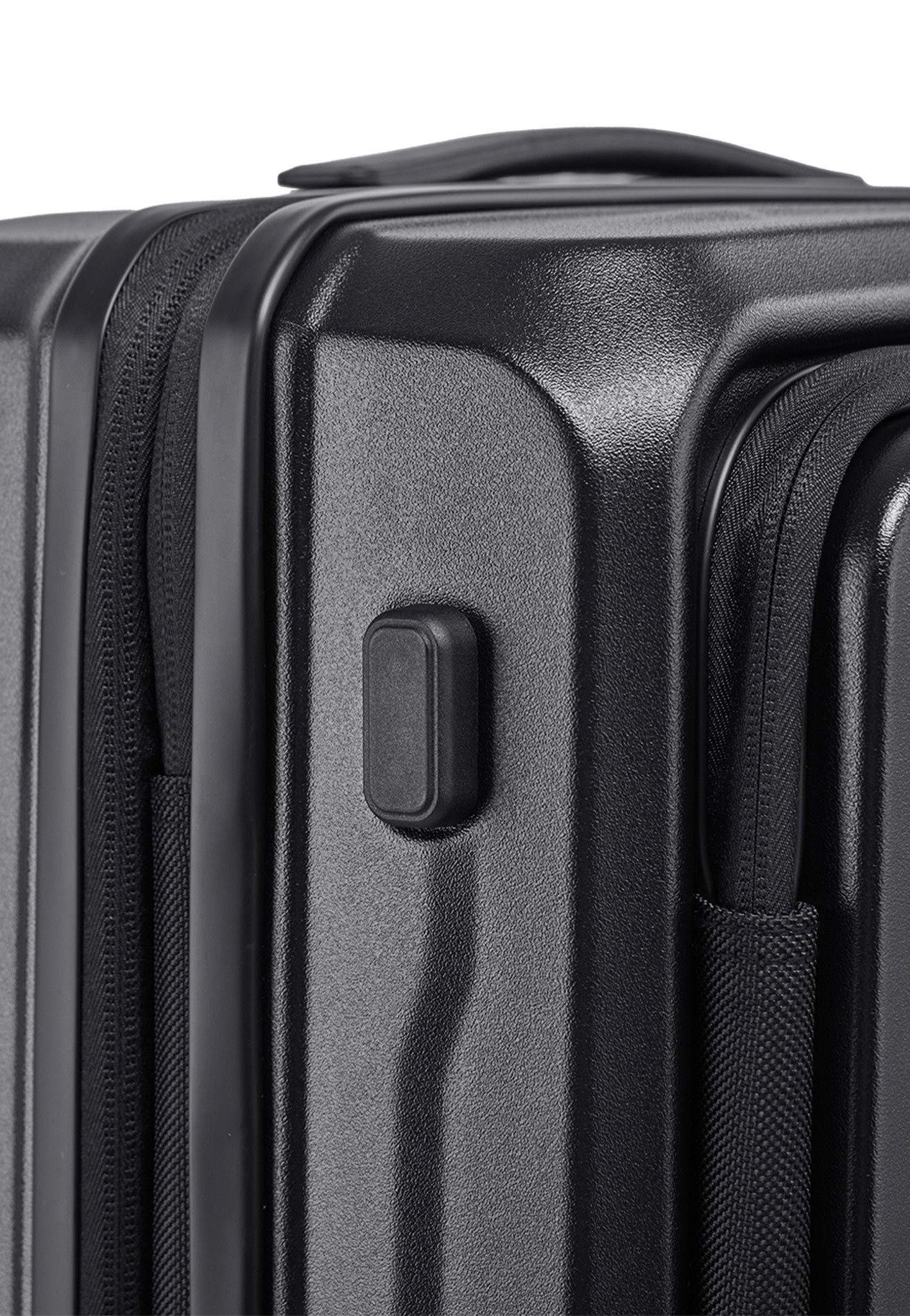 Stratic Phoenix ML Trolley L Black Suitcase