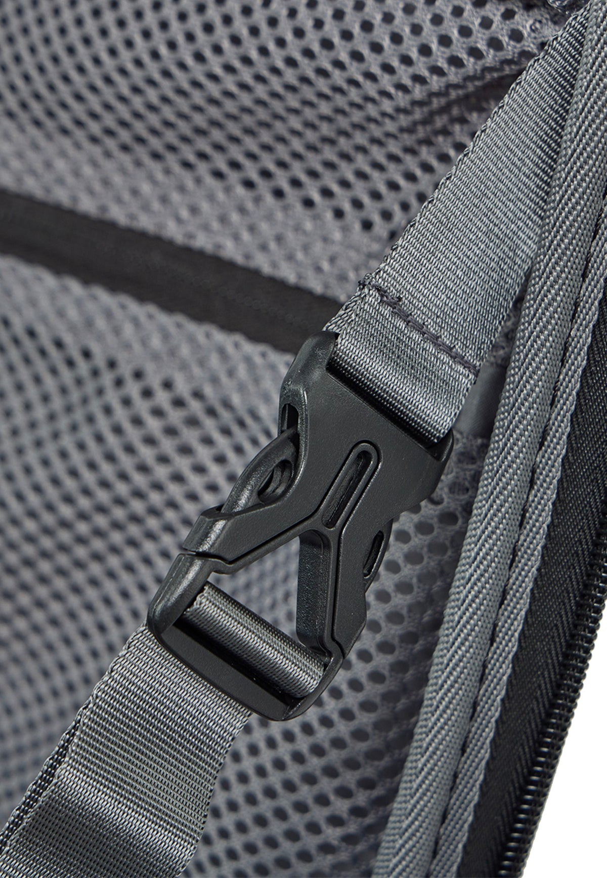 Stratic Phoenix ML Trolley M Black Suitcase