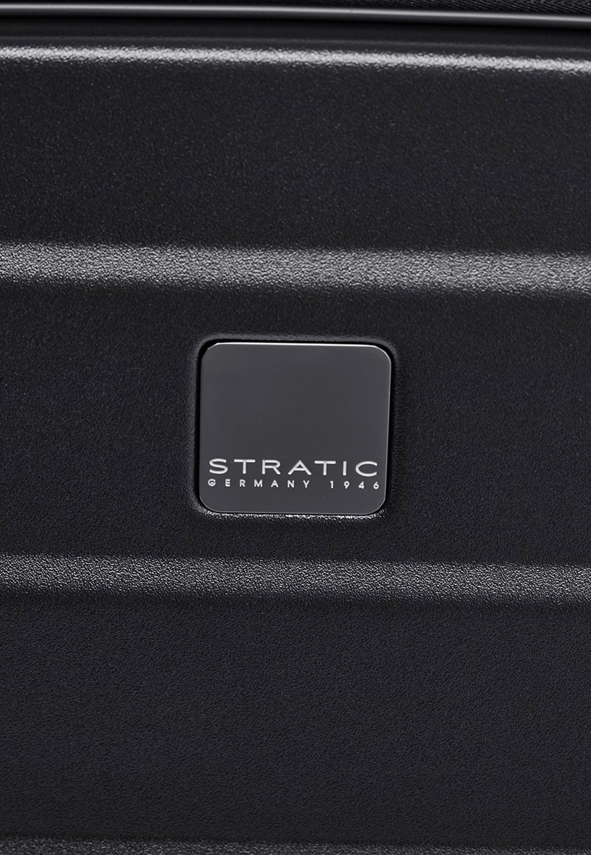 Stratic Phoenix ML Trolley M Black Suitcase