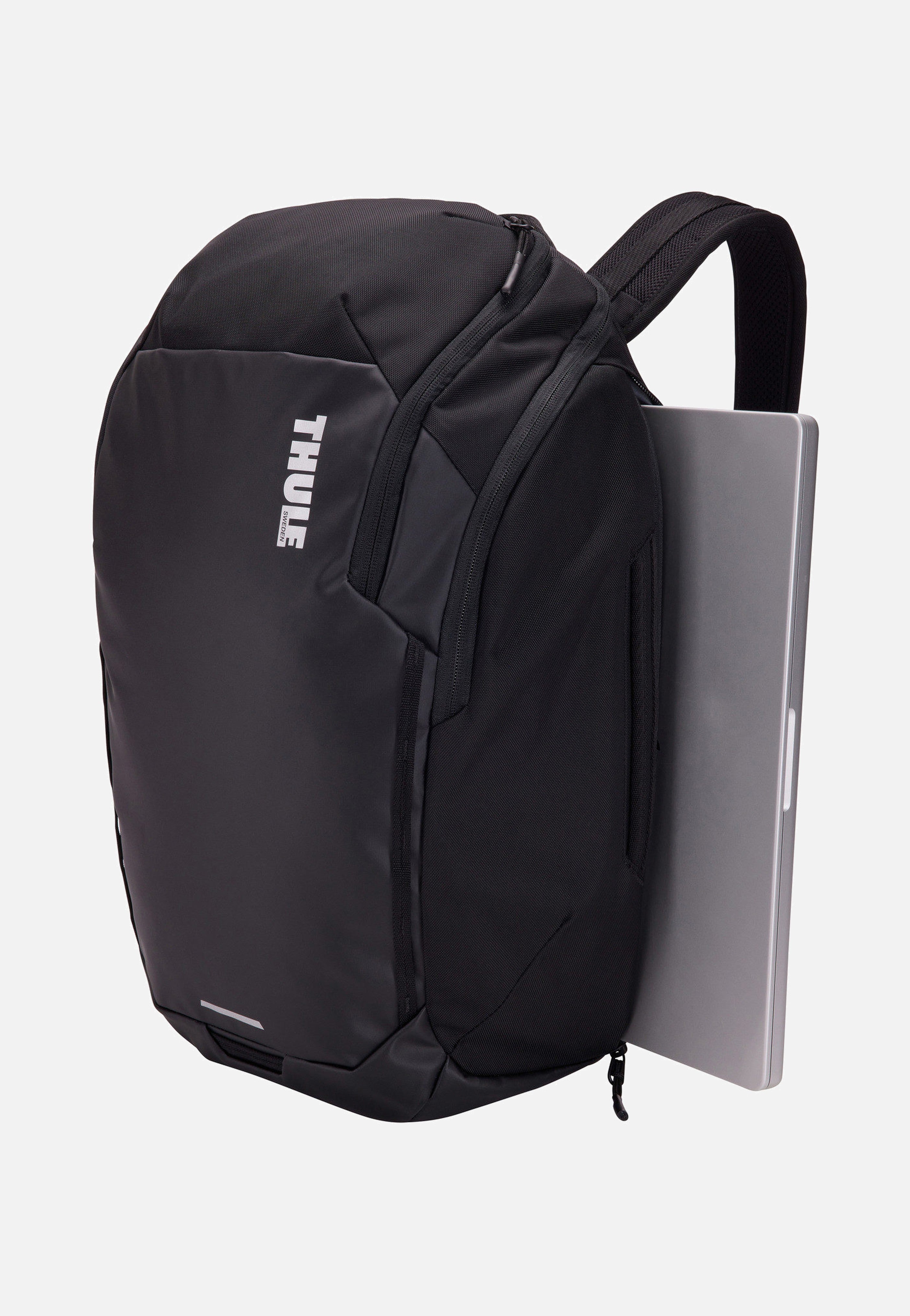 Thule Chasm Laptop 26L Black Rucksack