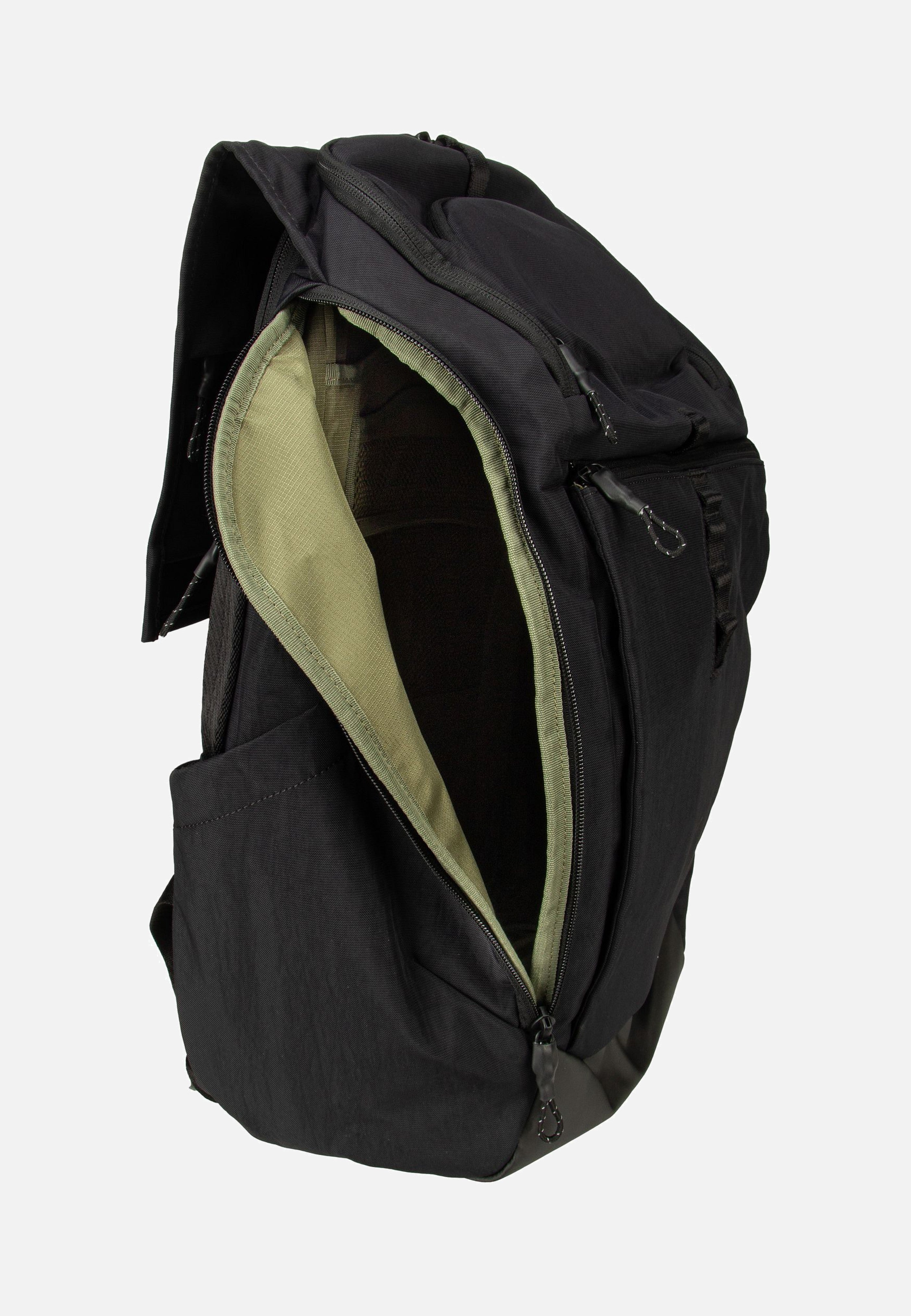 Thule Paramount 3 27L Black Rucksack
