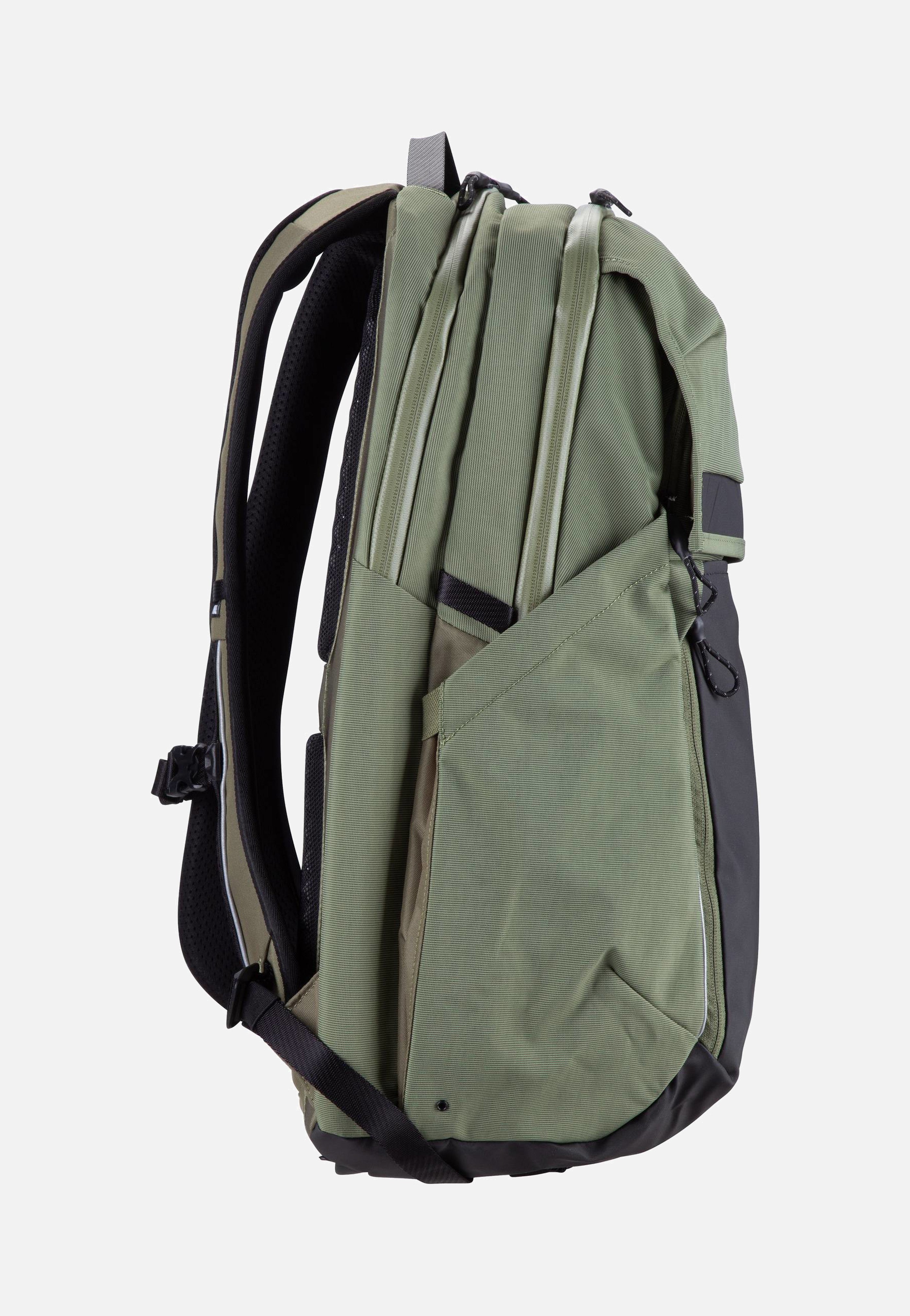 Thule Paramount Commuter 27L Olivine Rucksack