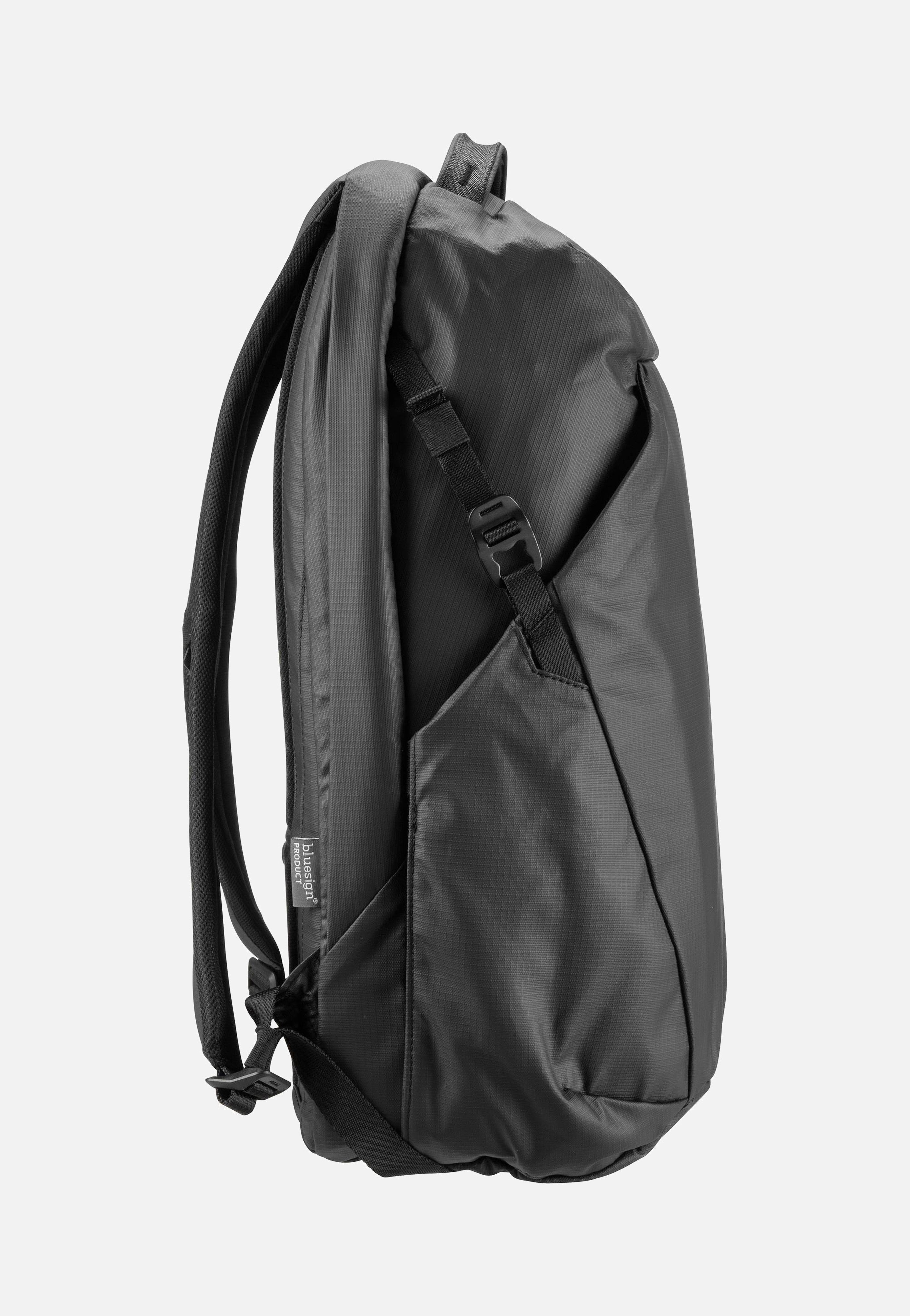 Thule Tact 21L Black Rucksack