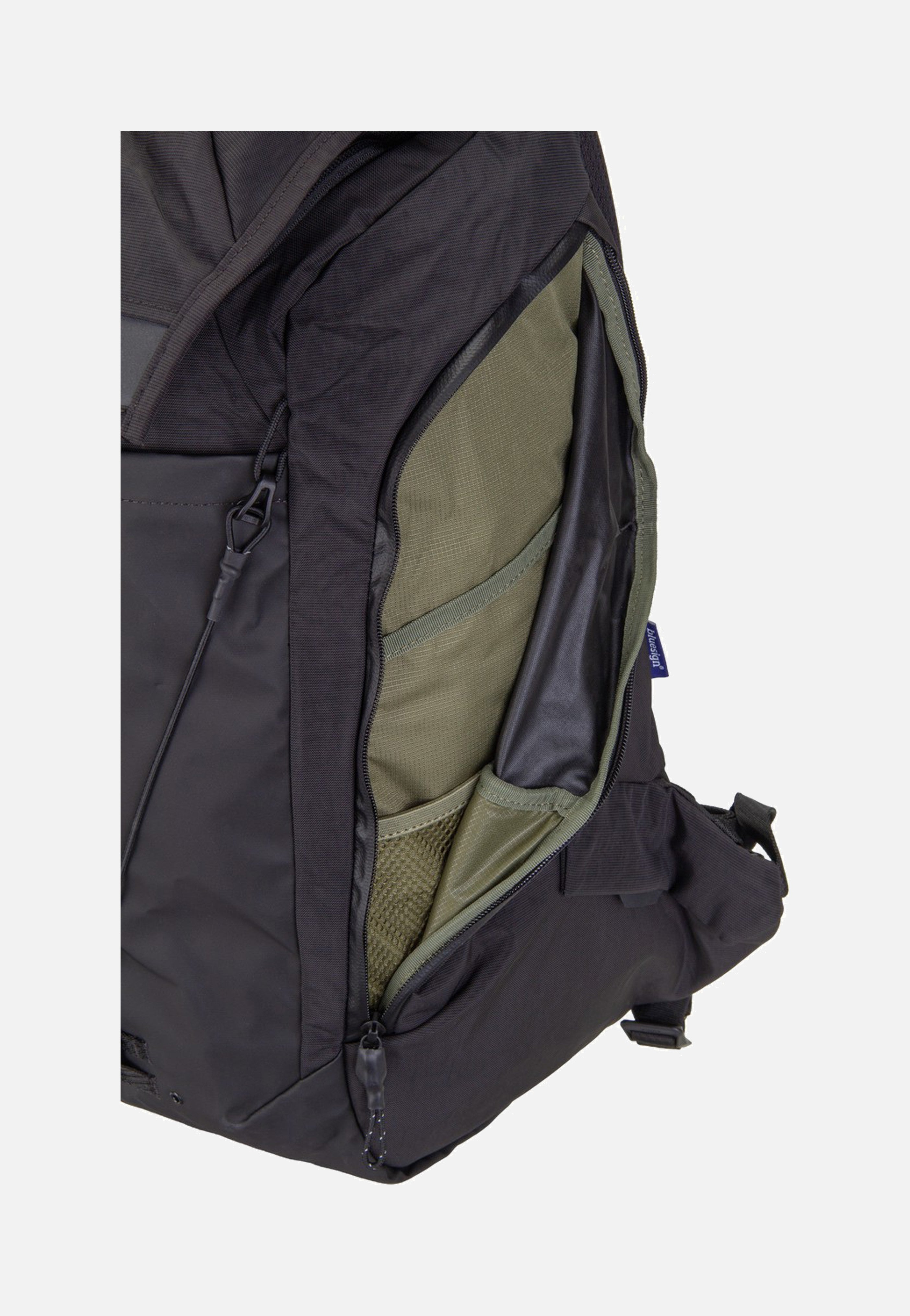 Thule Paramount Commuter 28L Black Cycling Backpack