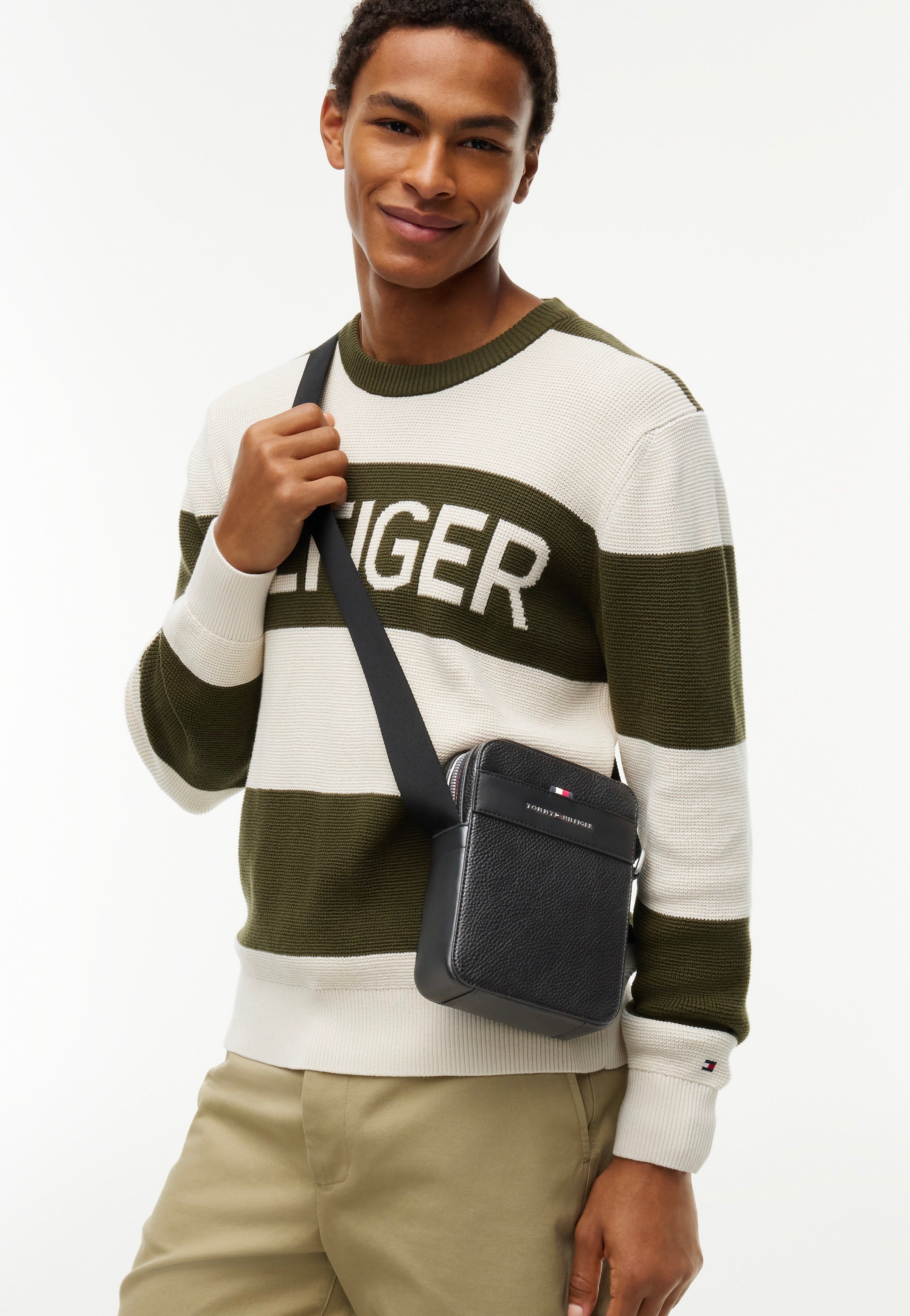 Tommy Hilfiger TH Central Mini Reporter Black Crossbody Bag