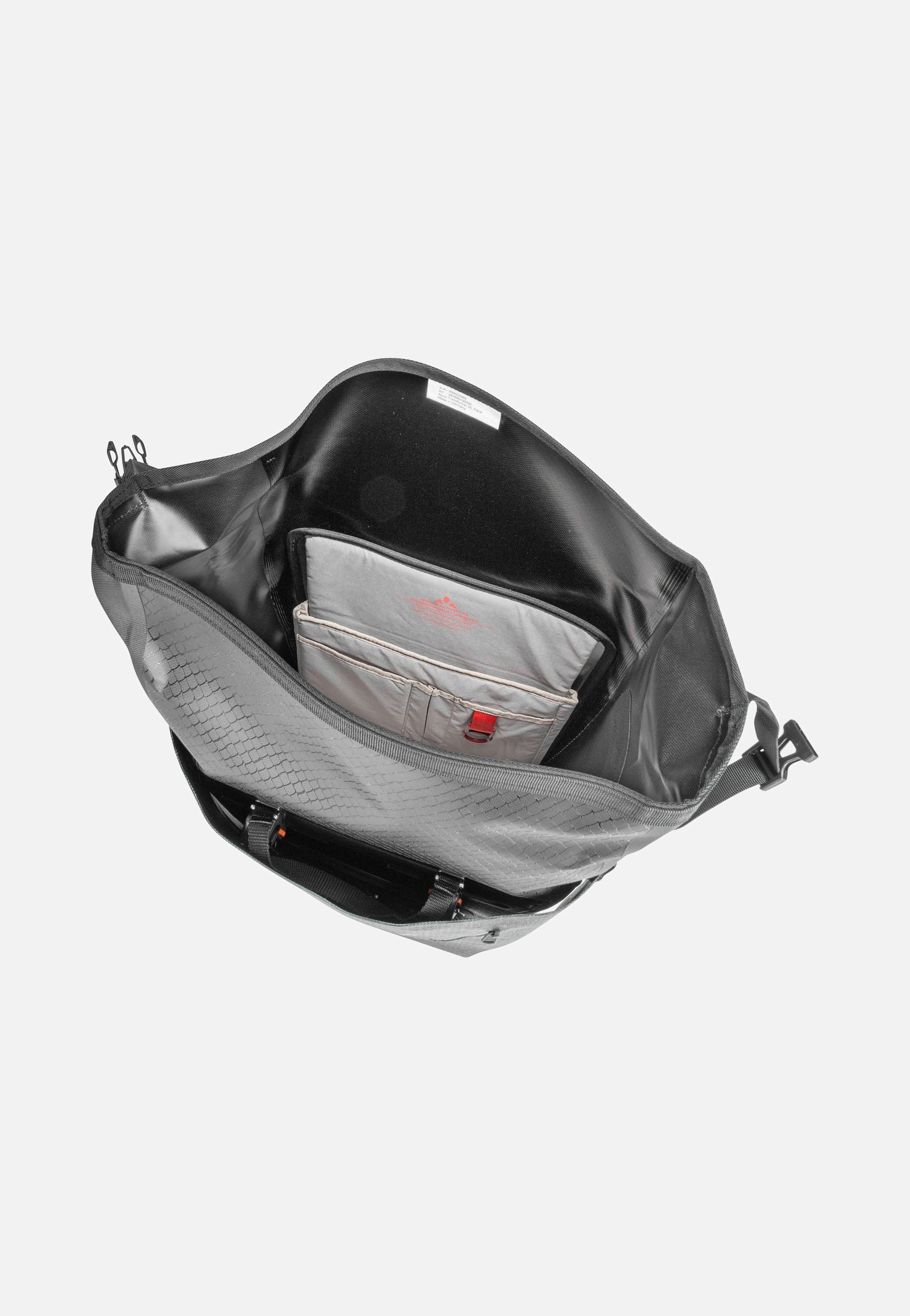 Vaude Aqua Transformer 26 Black Bag
