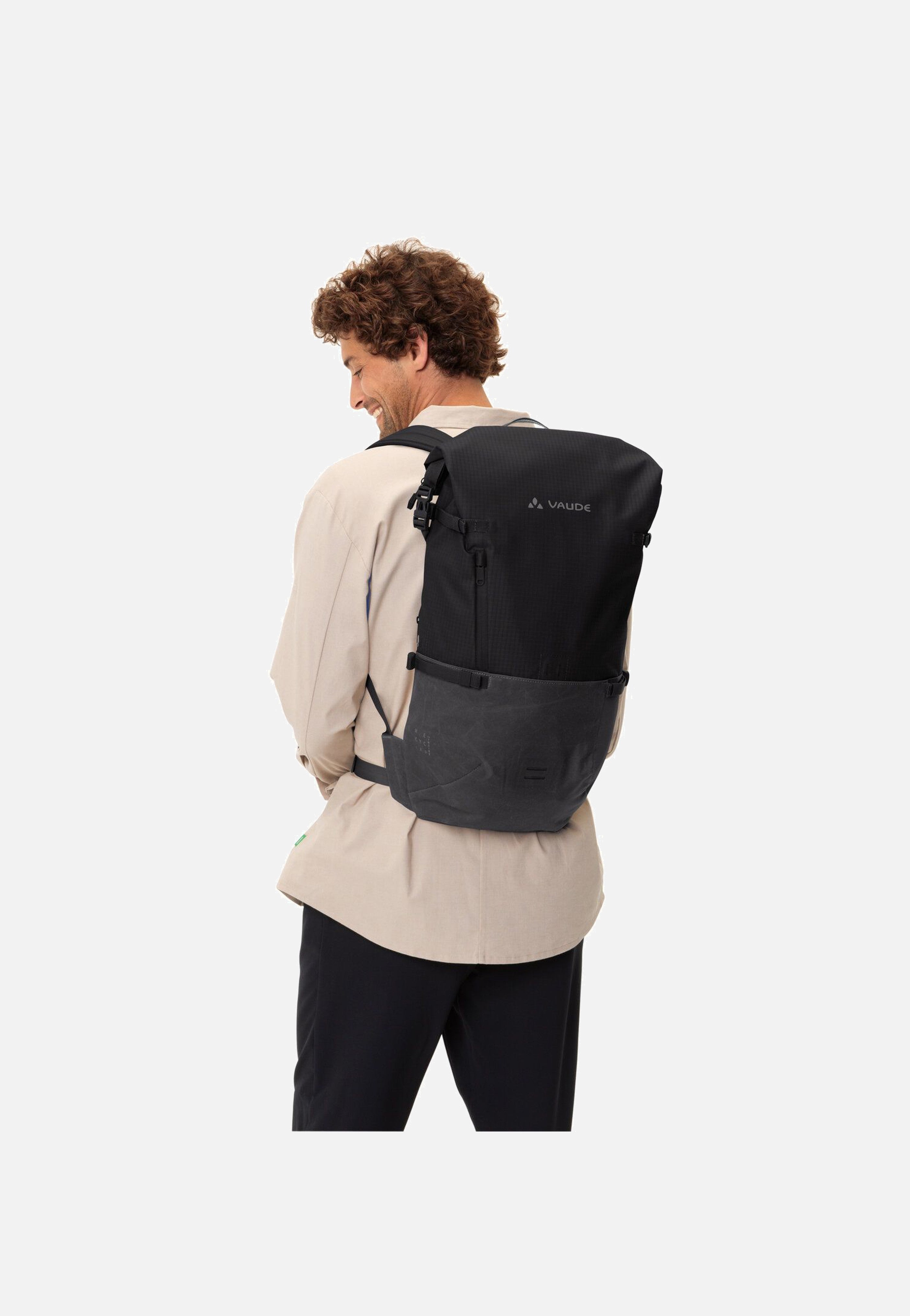 Vaude CityGo 23 II Black Rolltop Rucksack