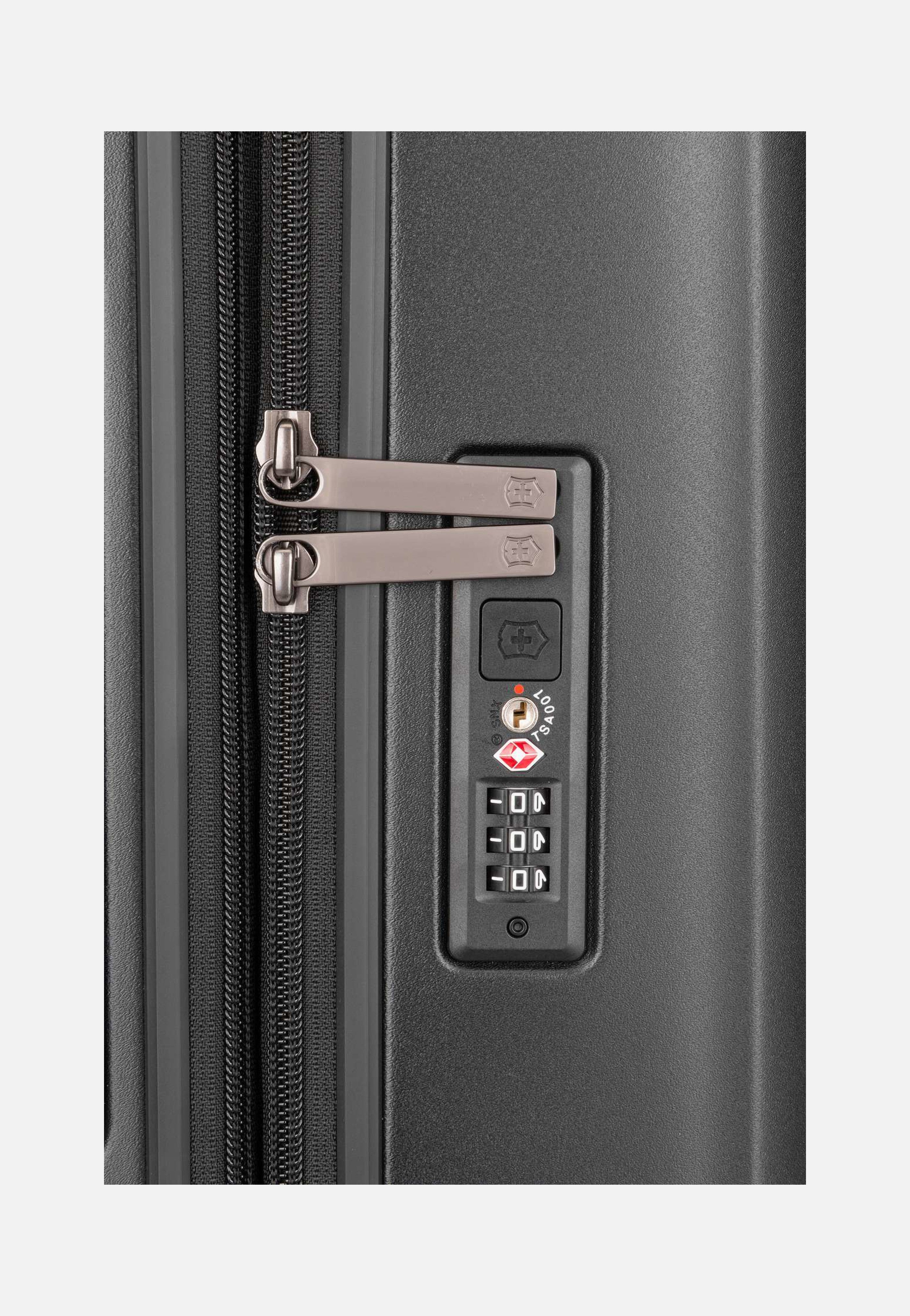 Victorinox Airox Advanced Frequent Flyer Carry-On Black Koffer