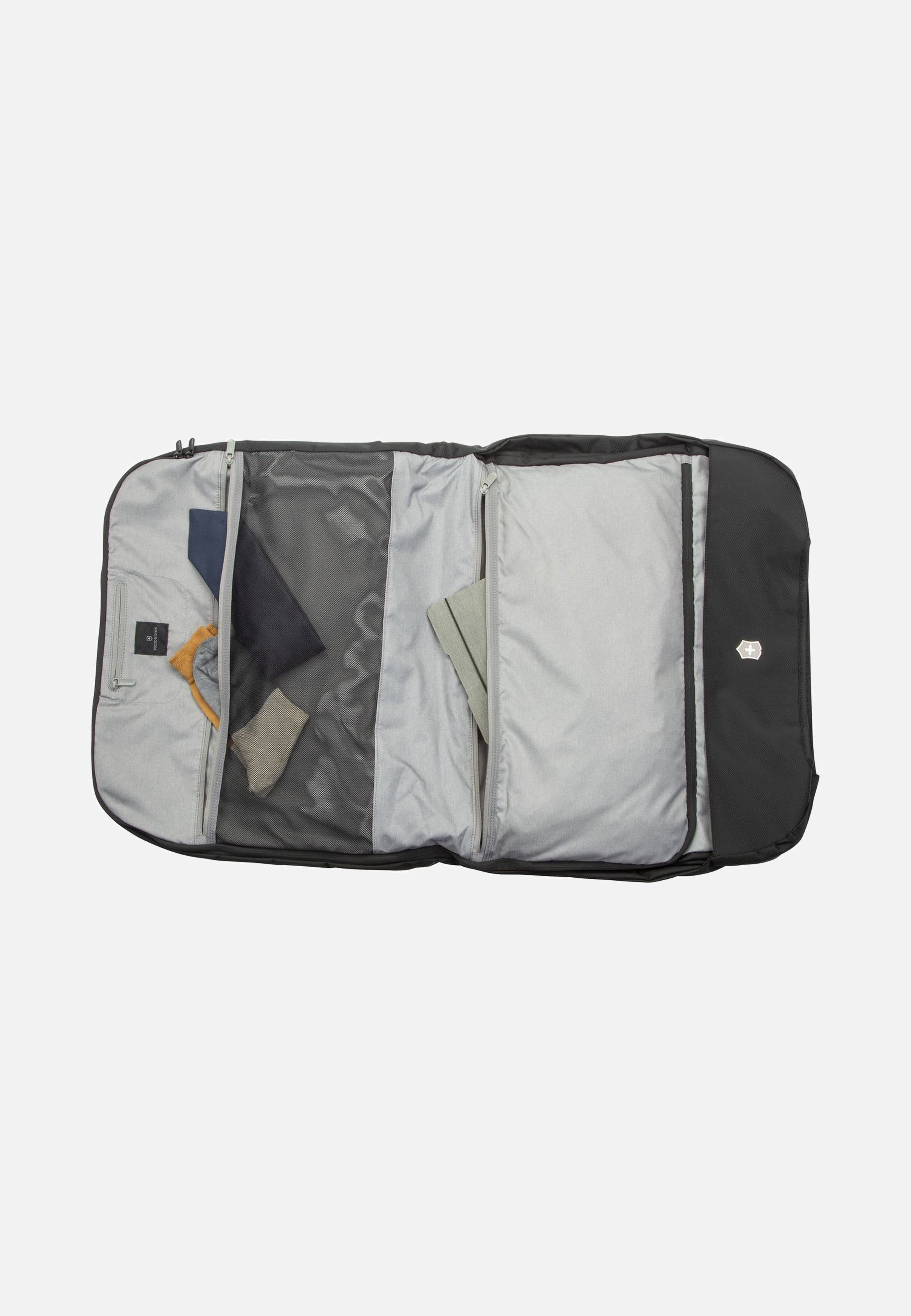 Victorinox Werks Traveler 6 Garment Sleeve Black Garment Bag
